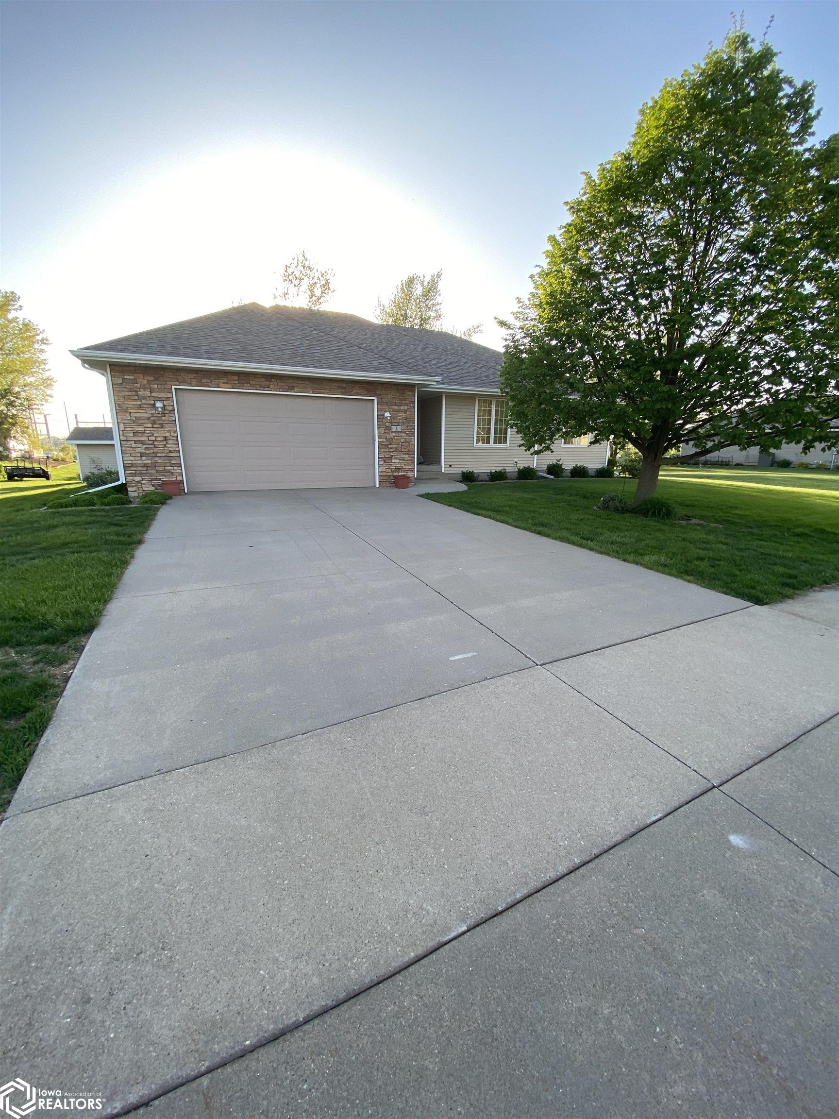 5 S 29th Street, Marshalltown, Iowa image 1