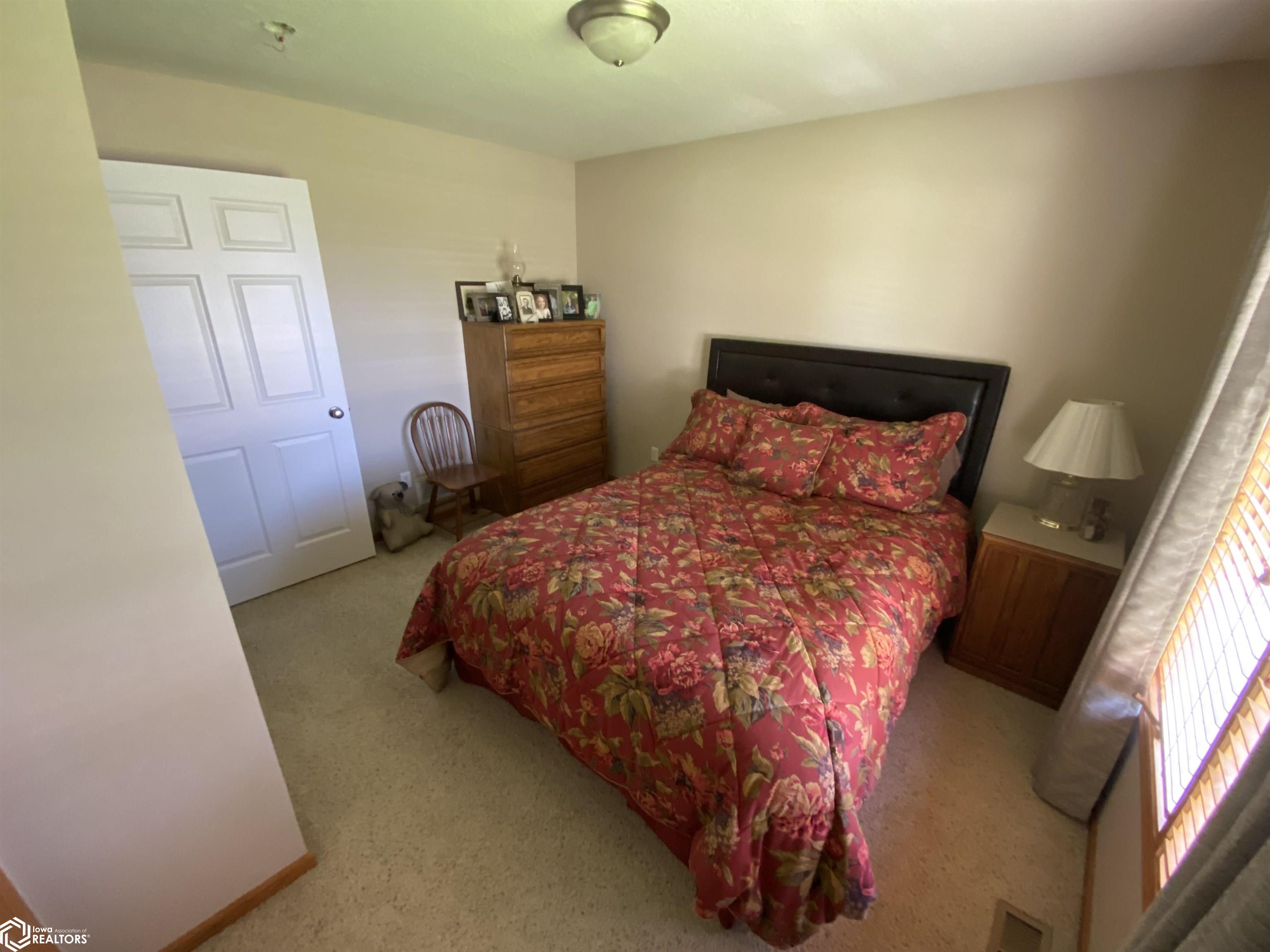 5 S 29th Street, Marshalltown, Iowa image 21