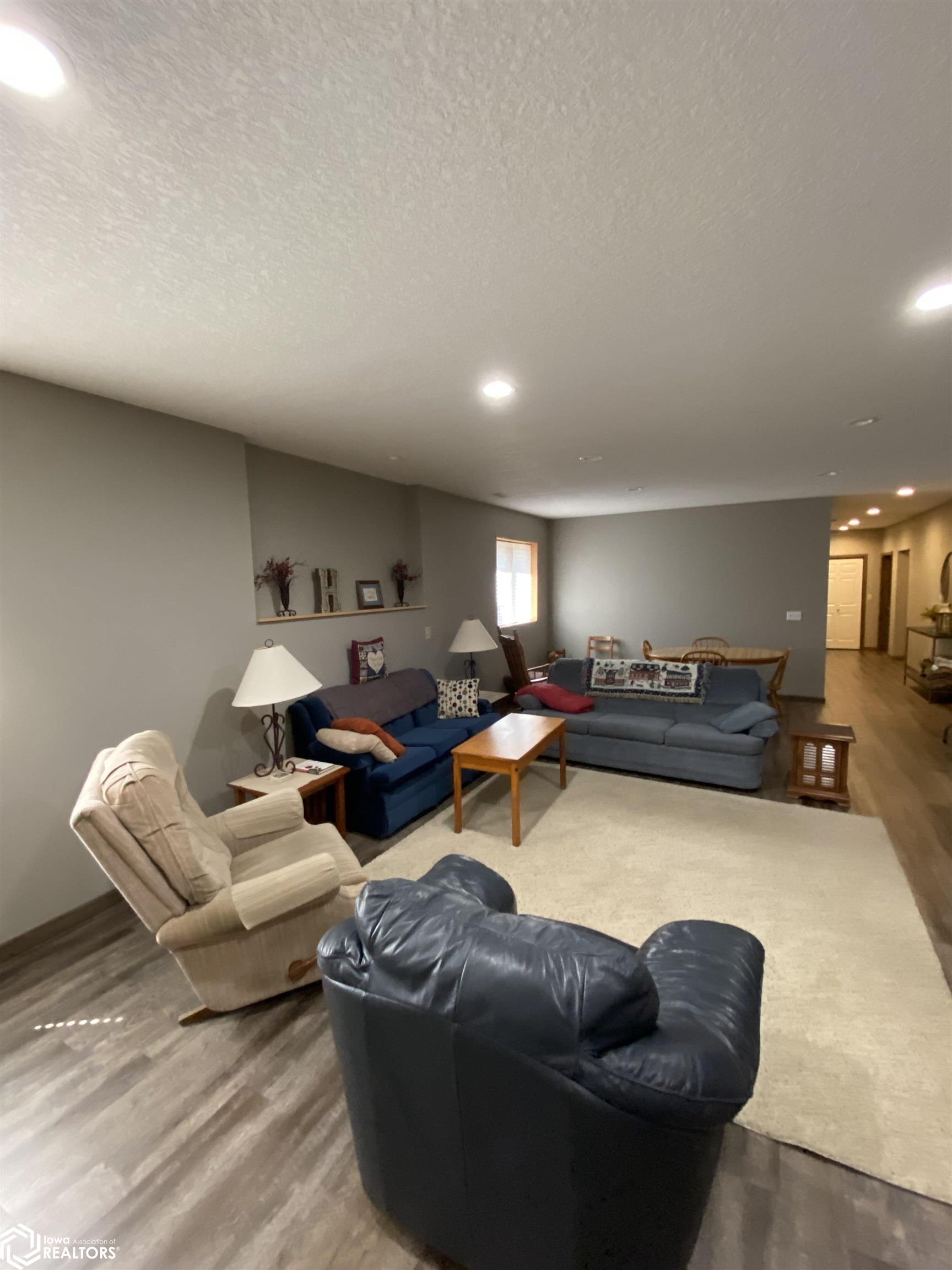 5 S 29th Street, Marshalltown, Iowa image 23