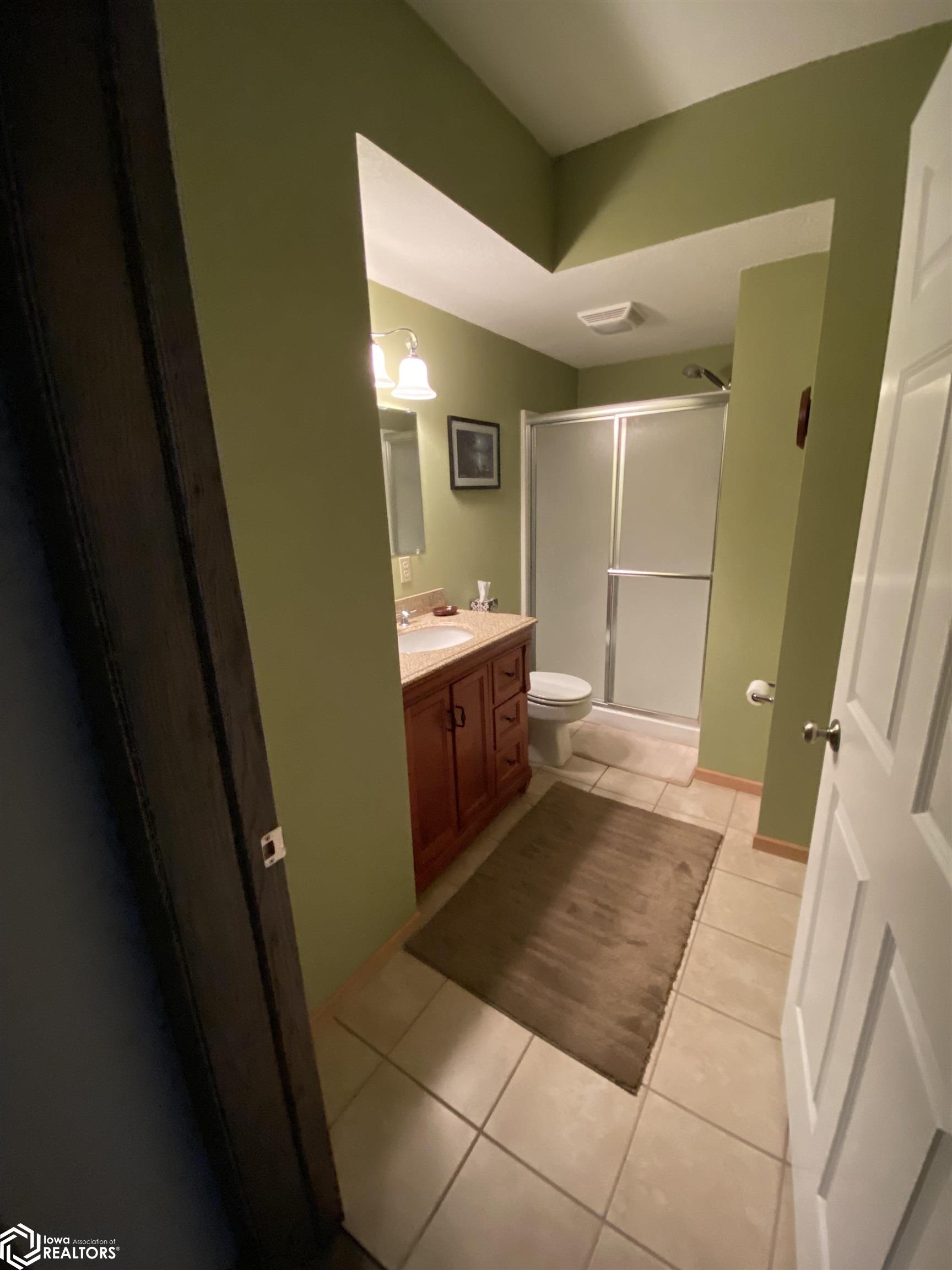 5 S 29th Street, Marshalltown, Iowa image 27