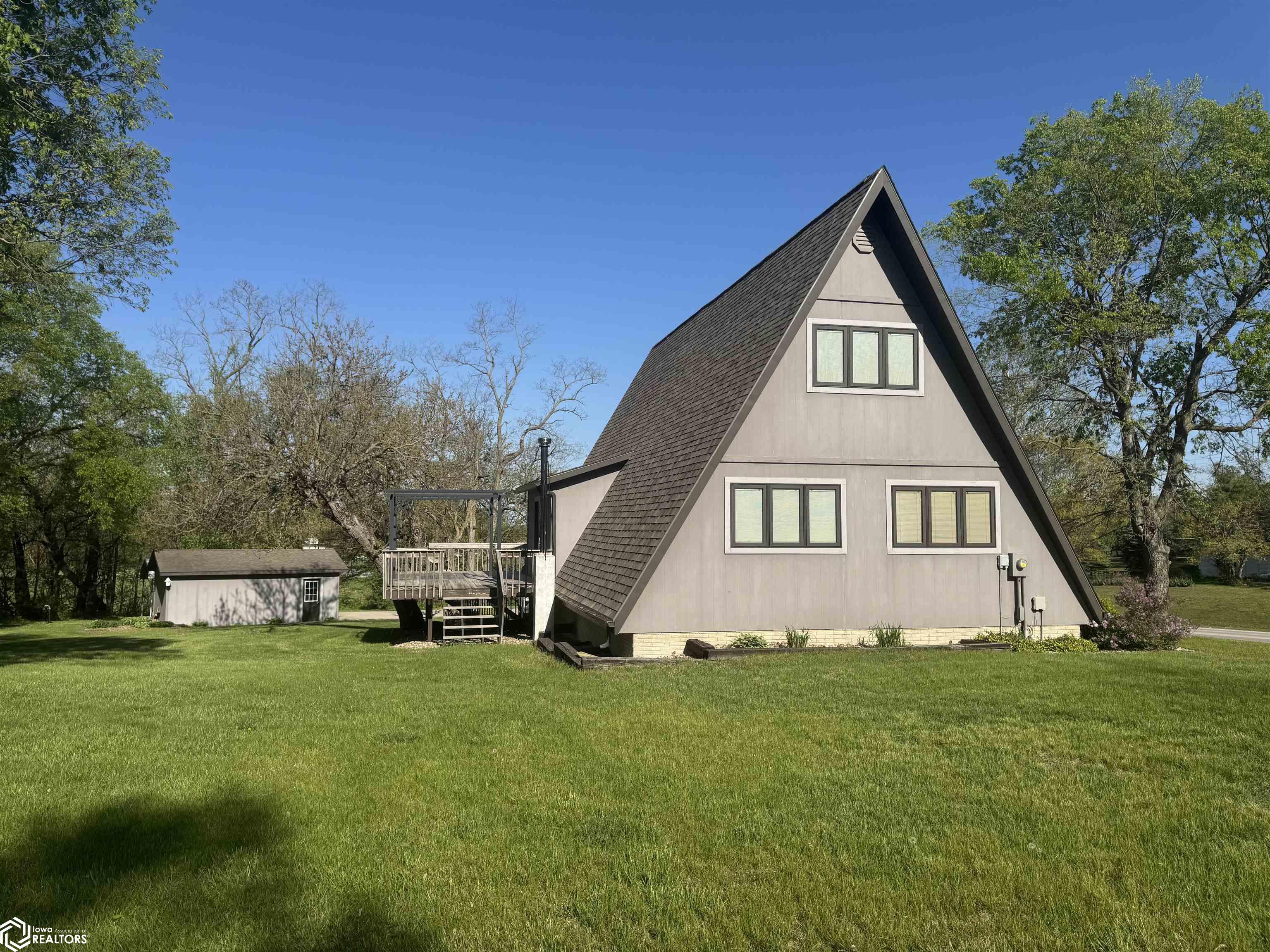 1201 Berdan Extension, Eddyville, Iowa image 4