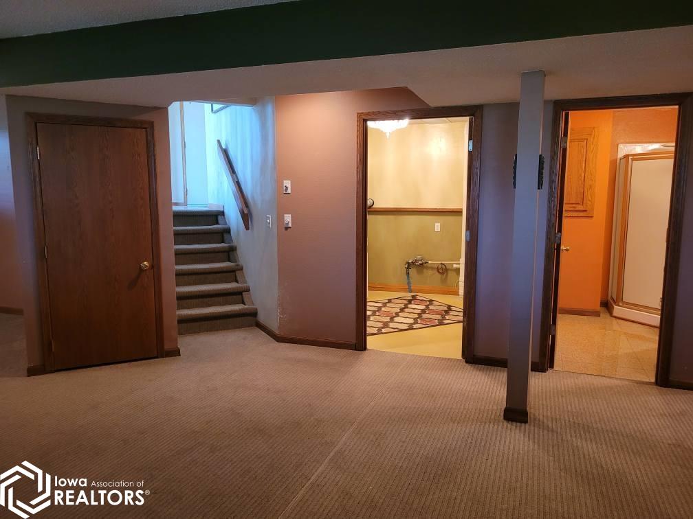 707 E Pleasant Valley Street, Sigourney, Iowa image 33