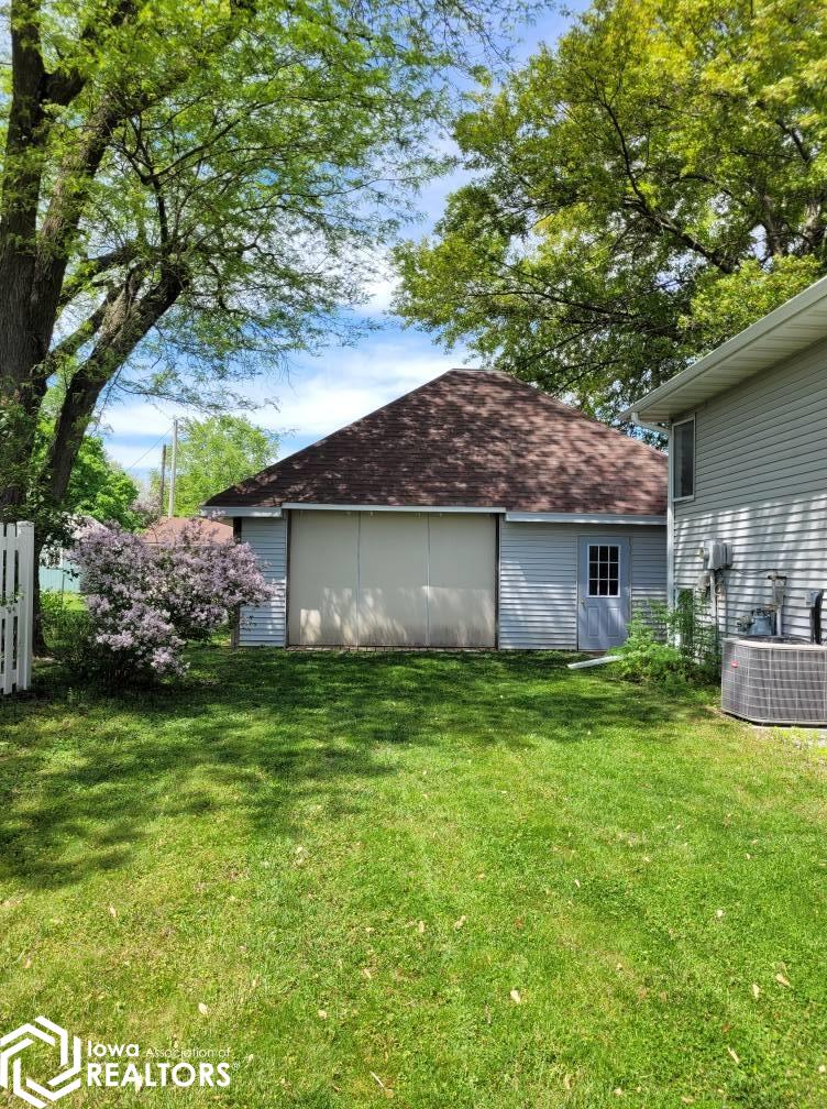 707 E Pleasant Valley Street, Sigourney, Iowa image 46