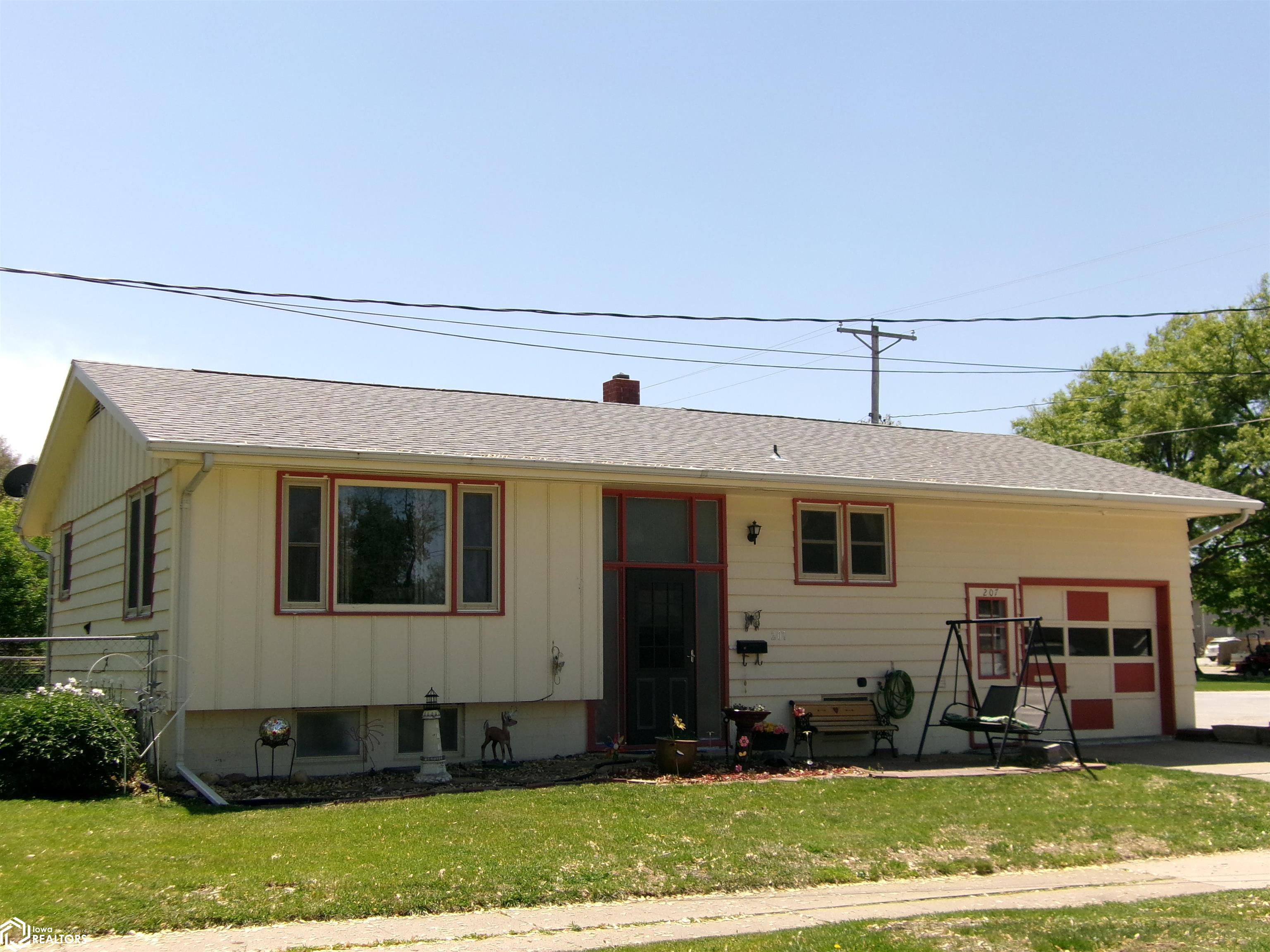 207 E 4th Street, Atlantic, Iowa image 1