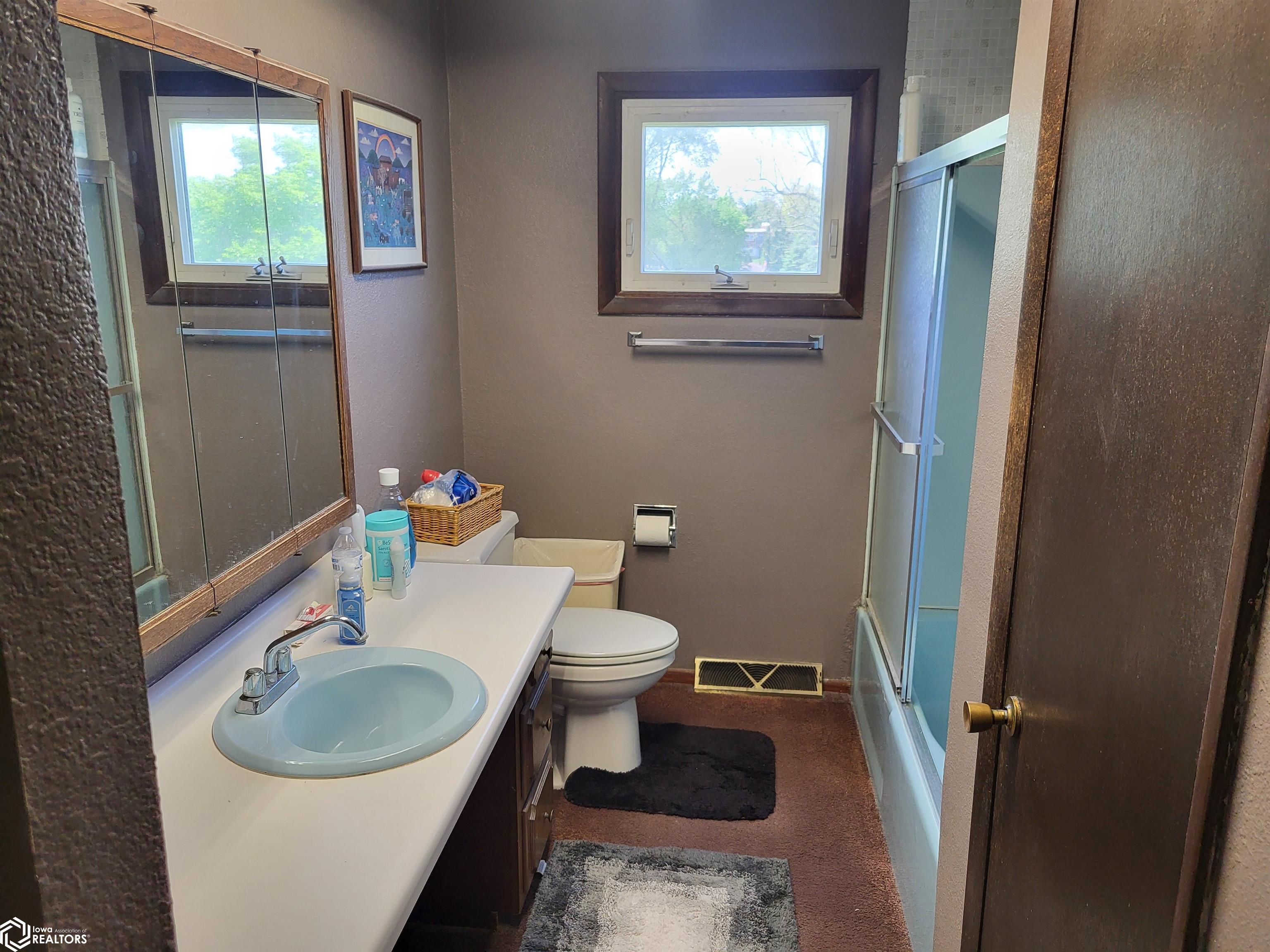 2502 Reyclif Drive, Marshalltown, Iowa image 11
