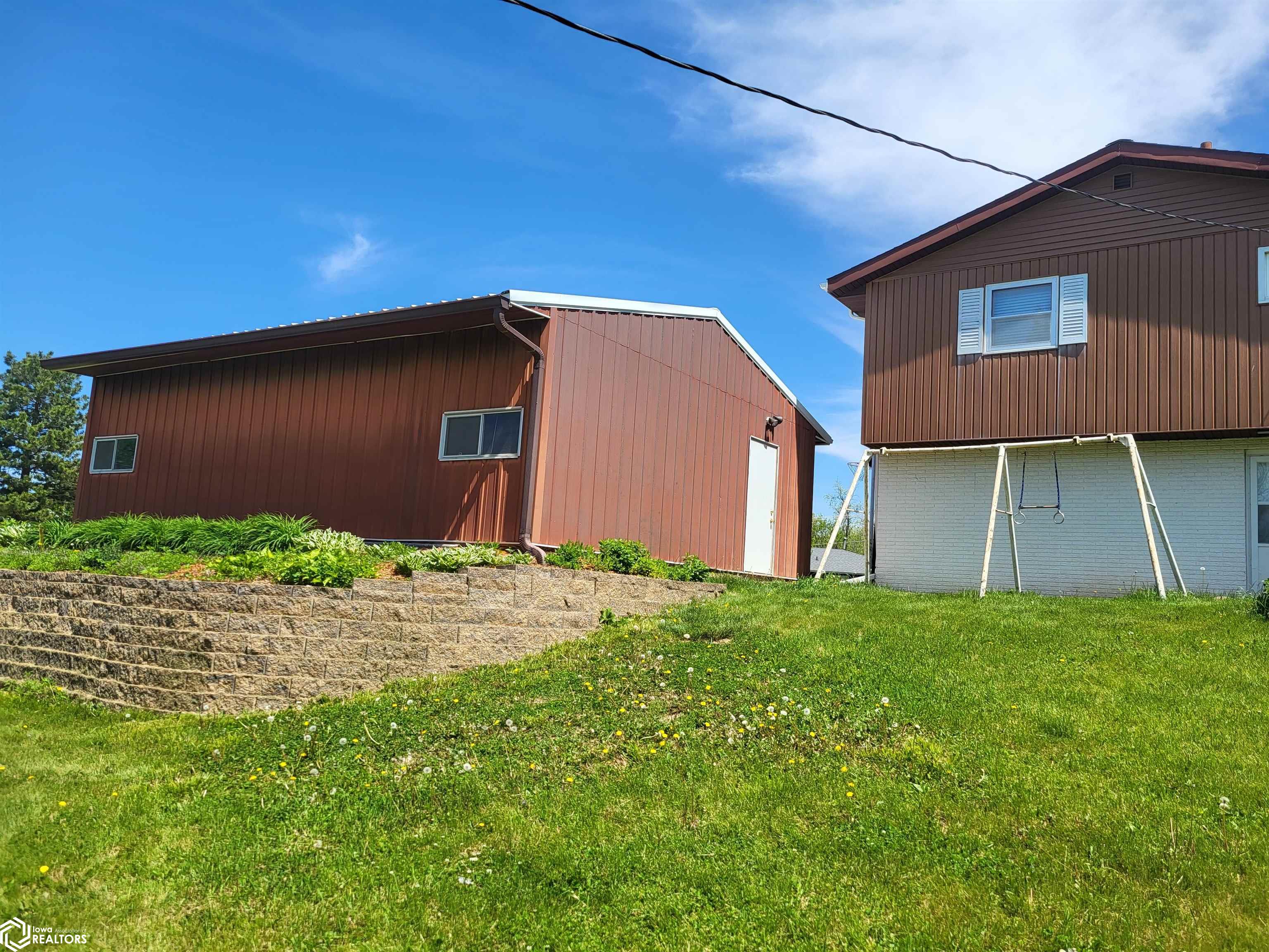 2502 Reyclif Drive, Marshalltown, Iowa image 3