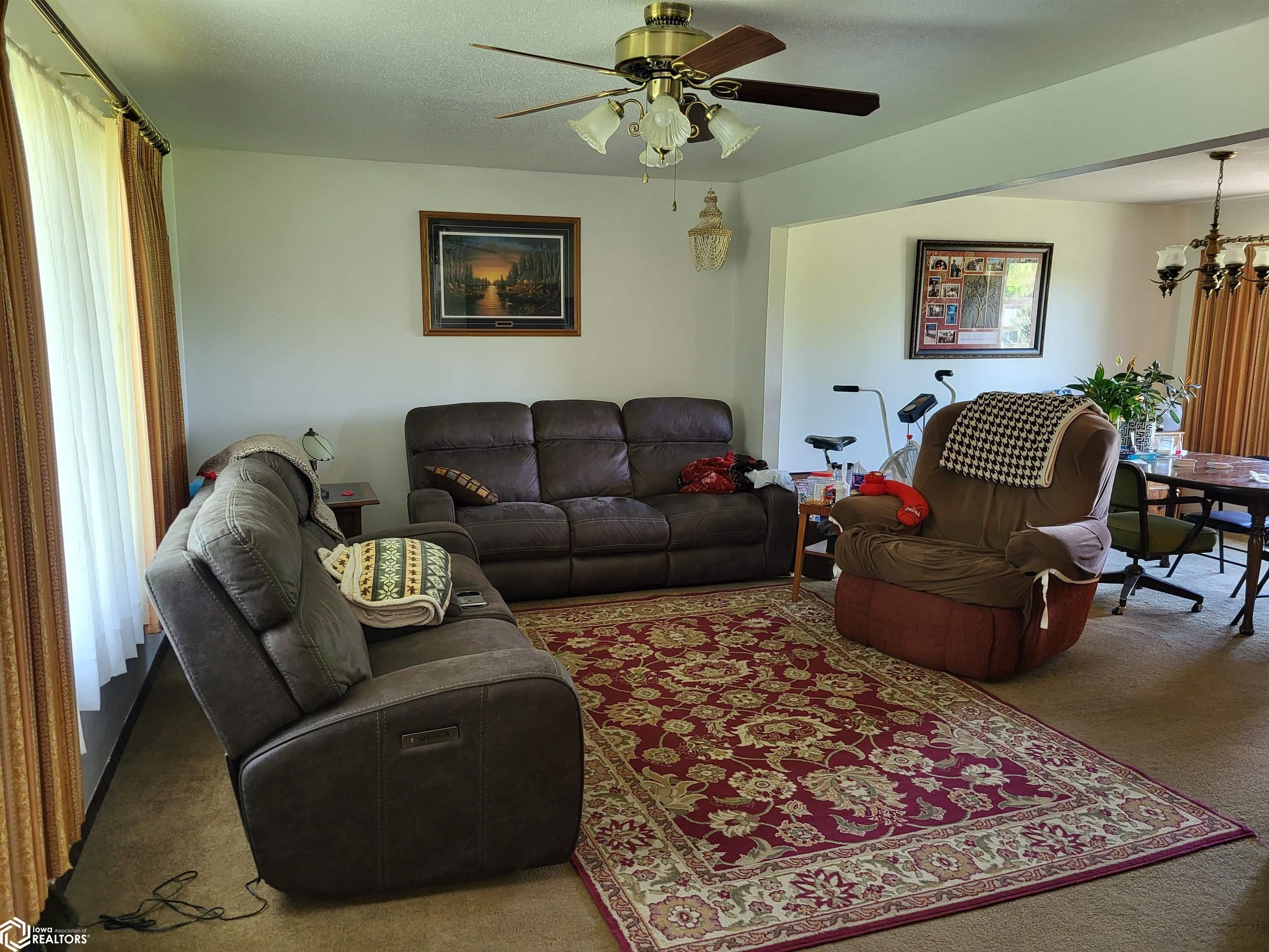2502 Reyclif Drive, Marshalltown, Iowa image 4