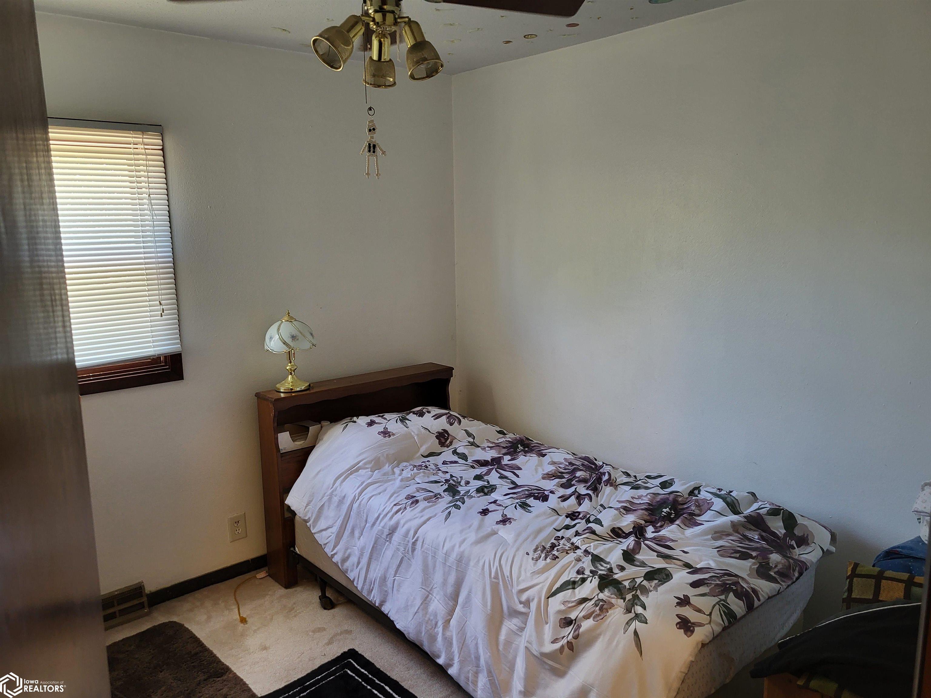 2502 Reyclif Drive, Marshalltown, Iowa image 8