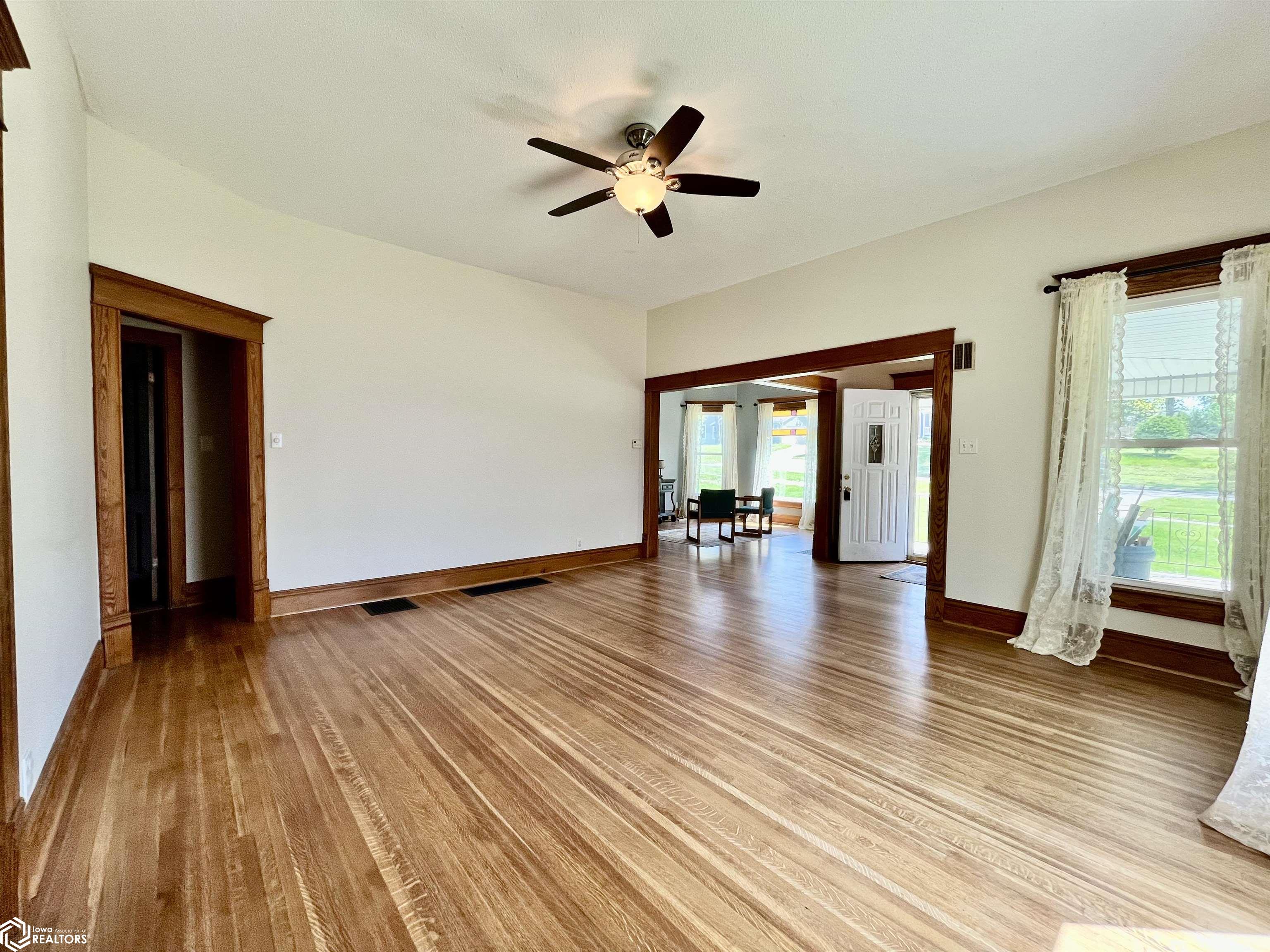 1315 Locust Street, Atlantic, Iowa image 19