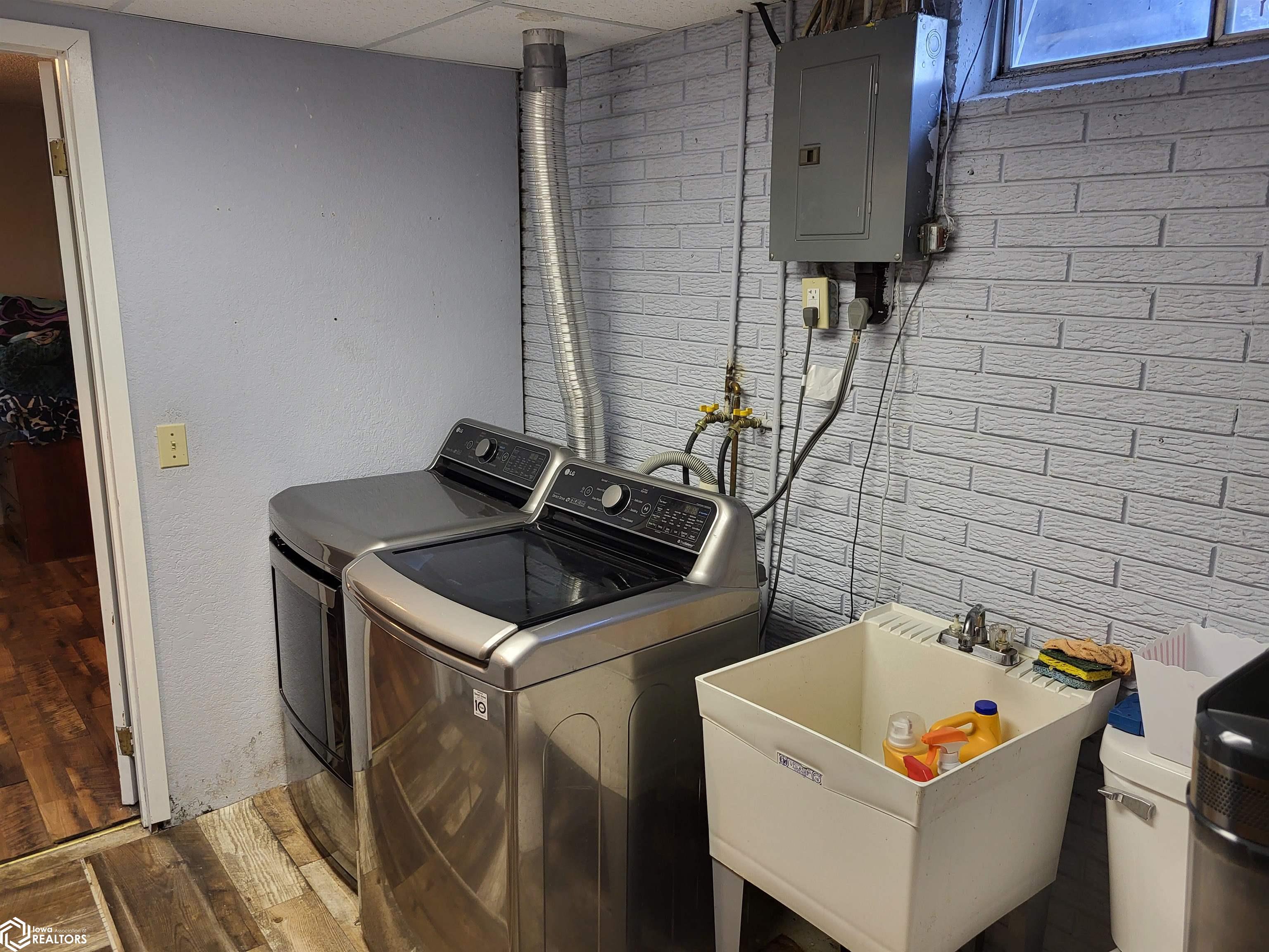 705 Newcastle Road, Marshalltown, Iowa image 33