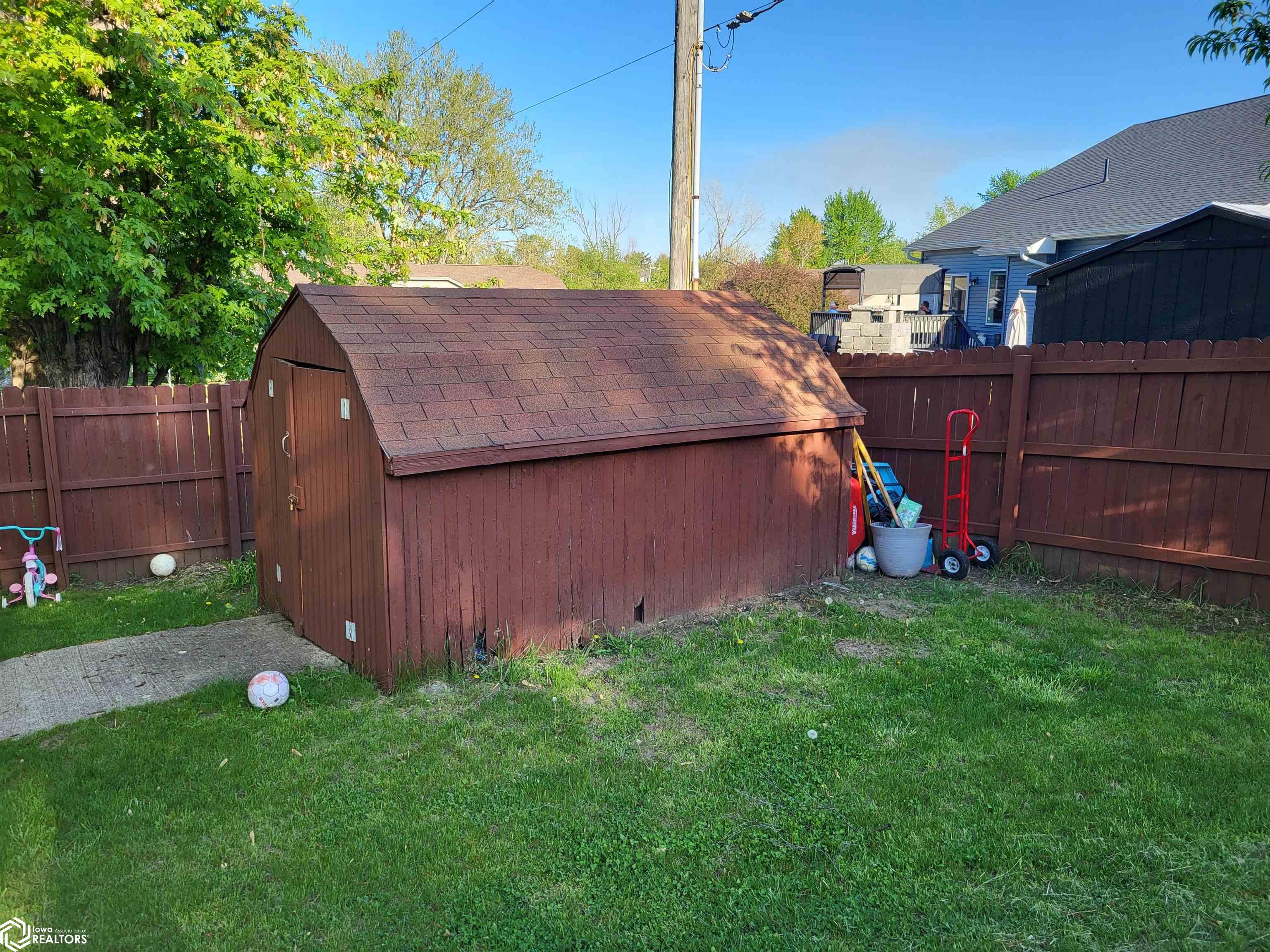 705 Newcastle Road, Marshalltown, Iowa image 8