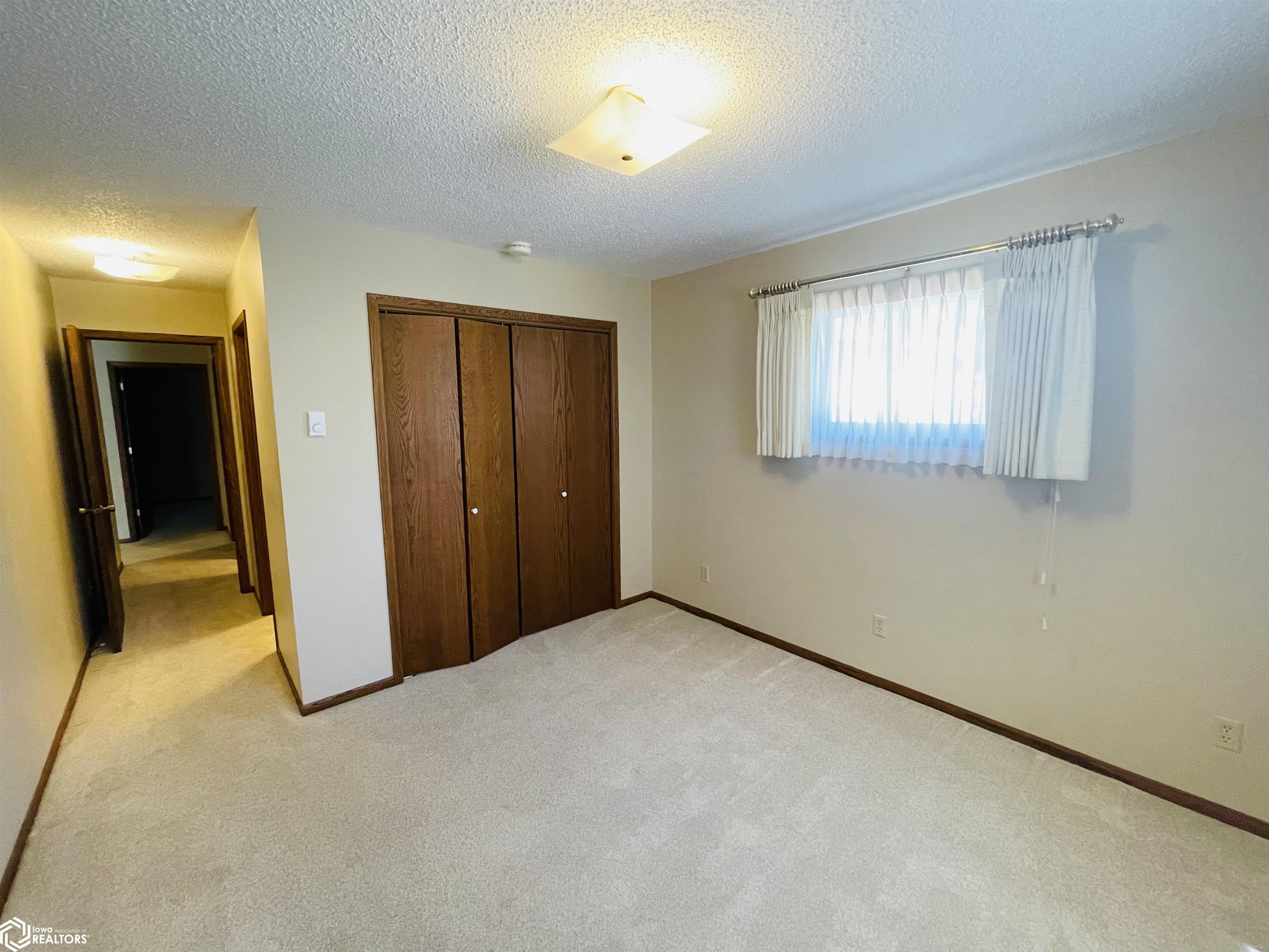 403 2nd Avenue #4, Oskaloosa, Iowa image 9