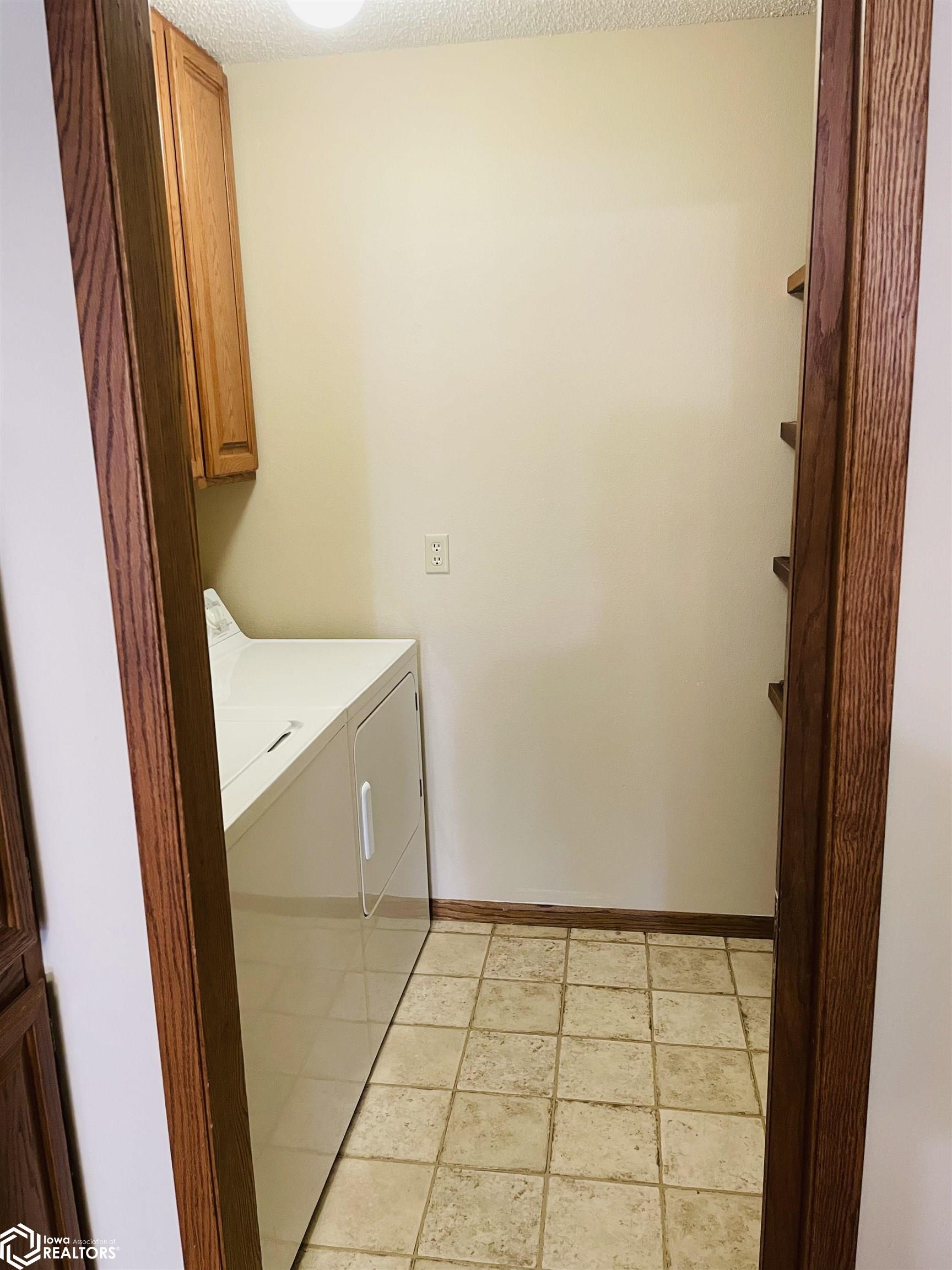 403 2nd Avenue #4, Oskaloosa, Iowa image 10