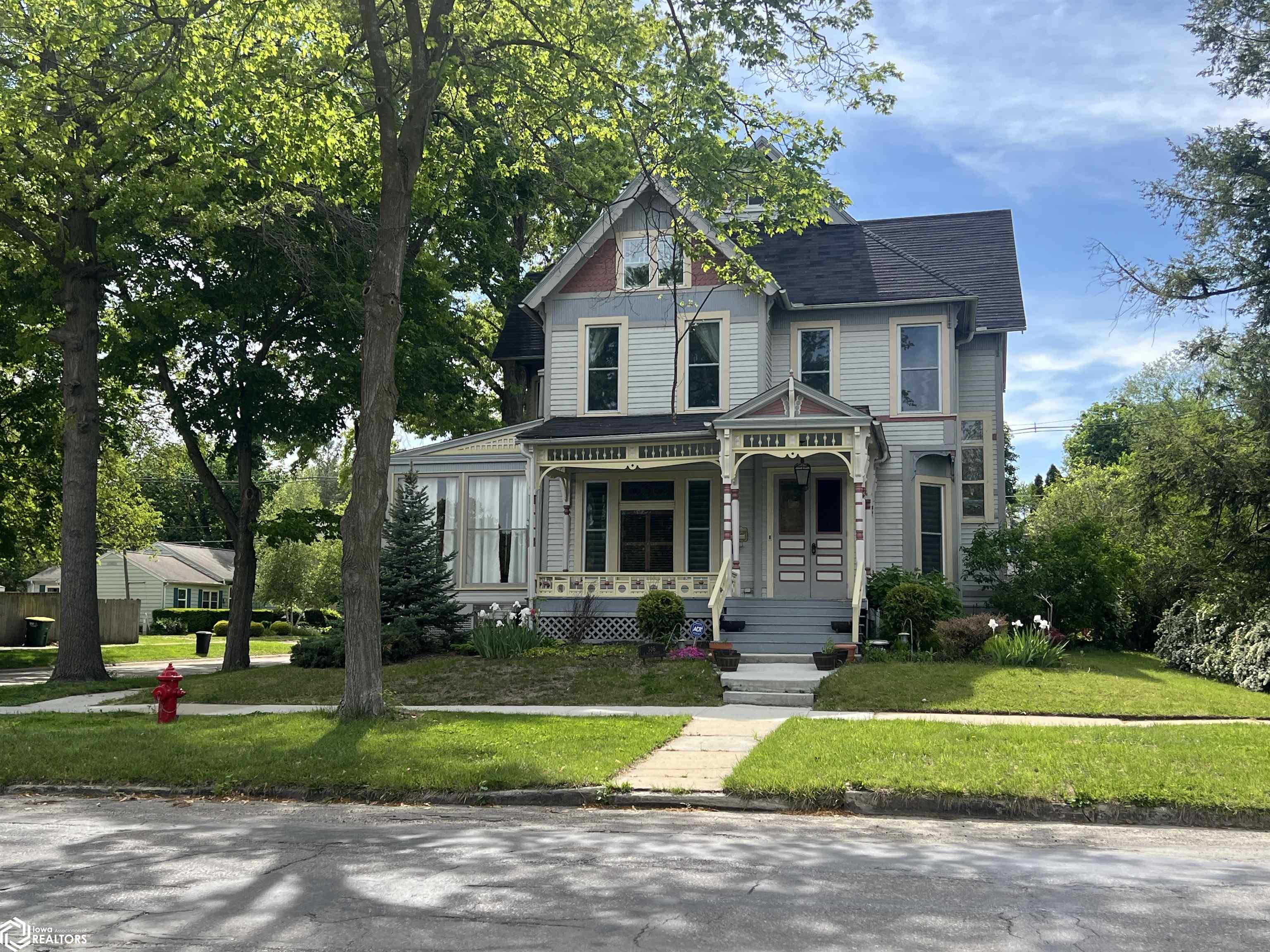 306 S Main Street, Fairfield, Iowa image 2