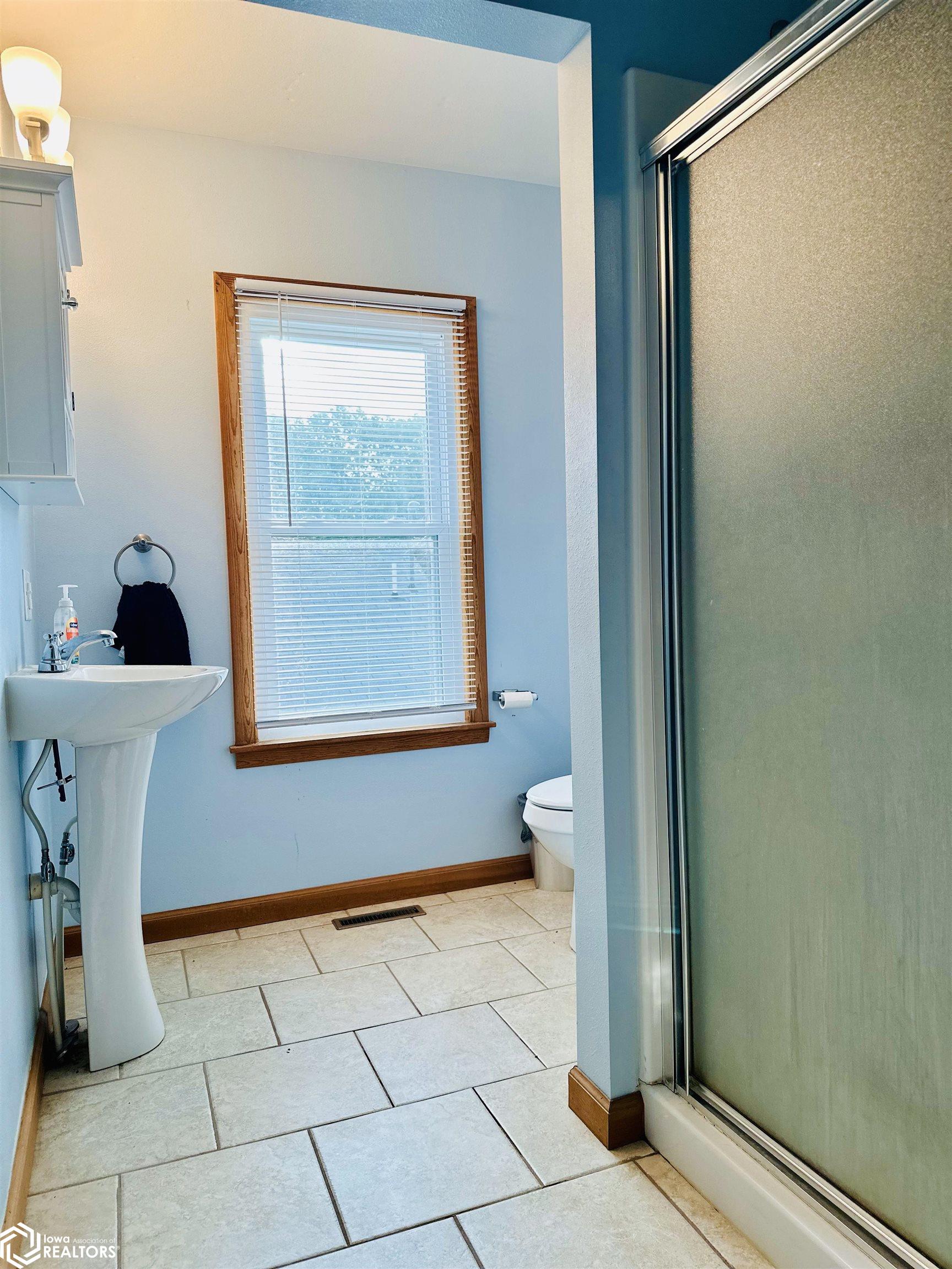 2635 Avenue H, Fort Madison, Iowa image 11