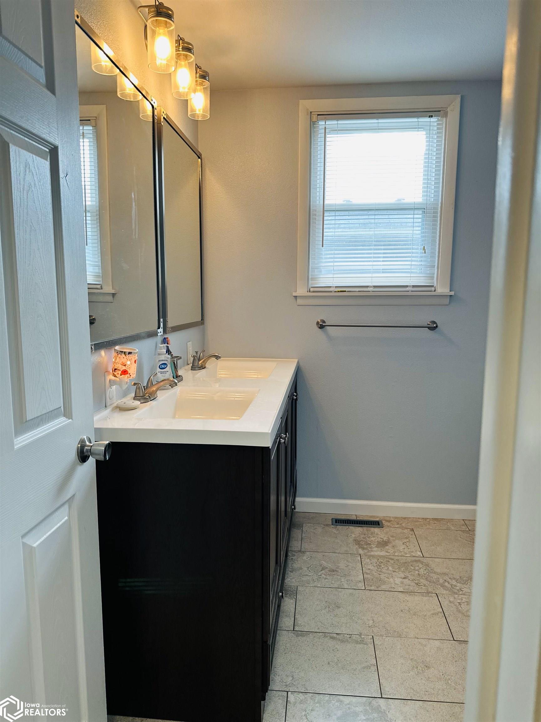 2635 Avenue H, Fort Madison, Iowa image 8