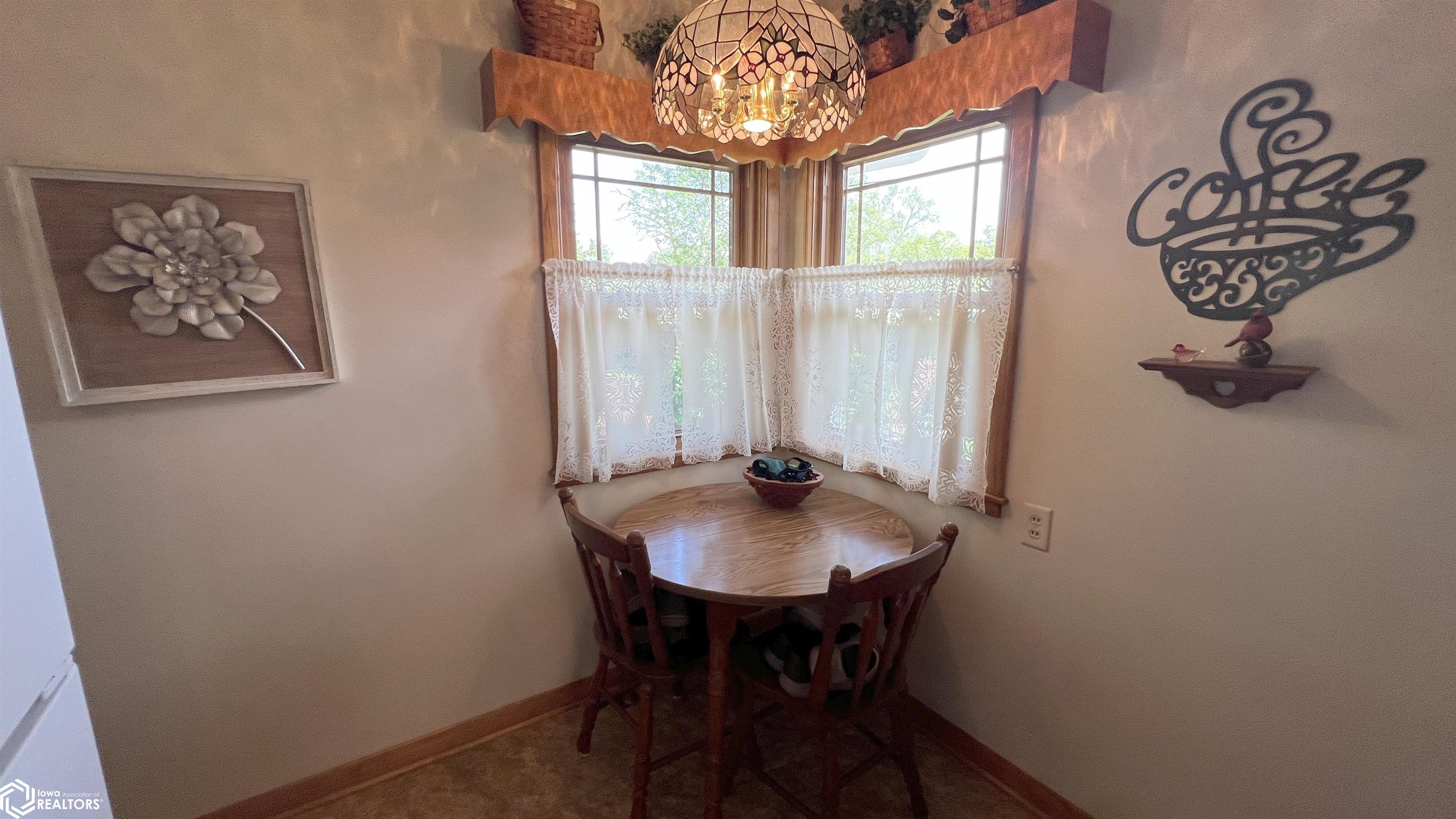 1715 Hillcrest Drive, Mason City, Iowa image 14
