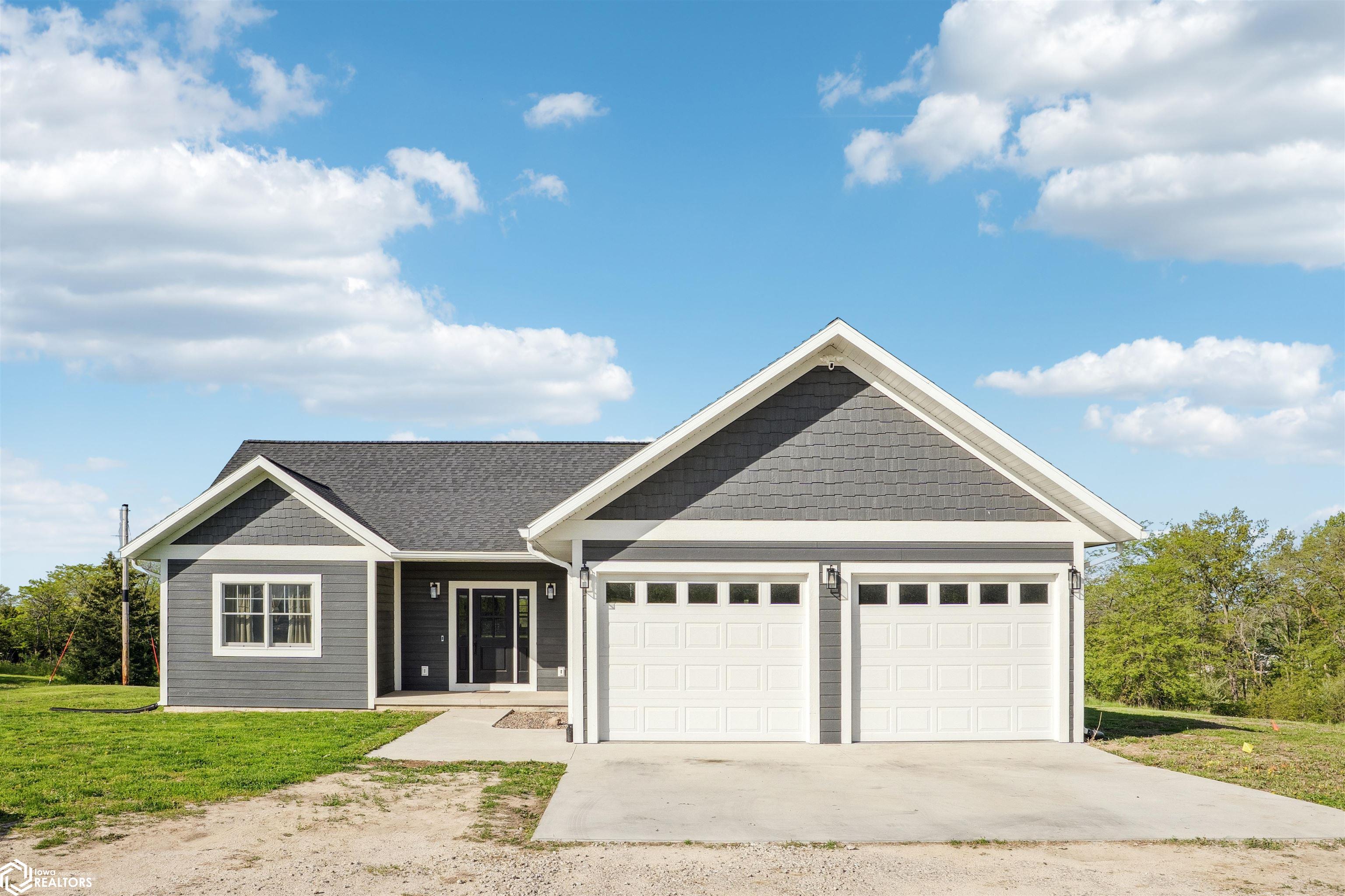 2230 S 32nd, Fairfield, Iowa image 1