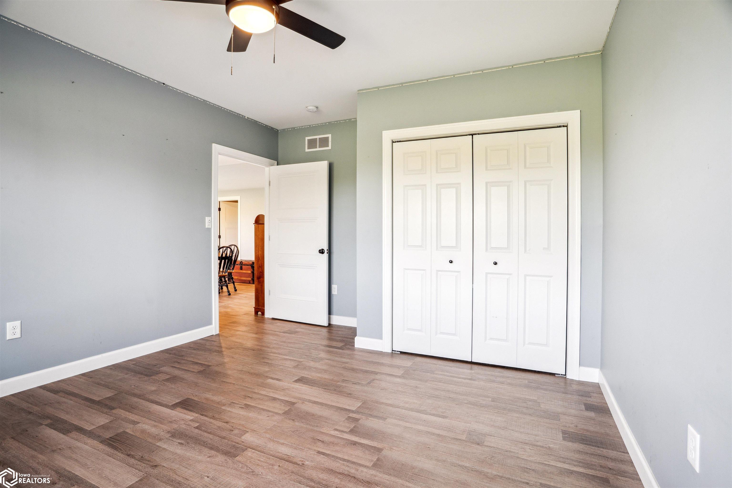 2230 S 32nd, Fairfield, Iowa image 31