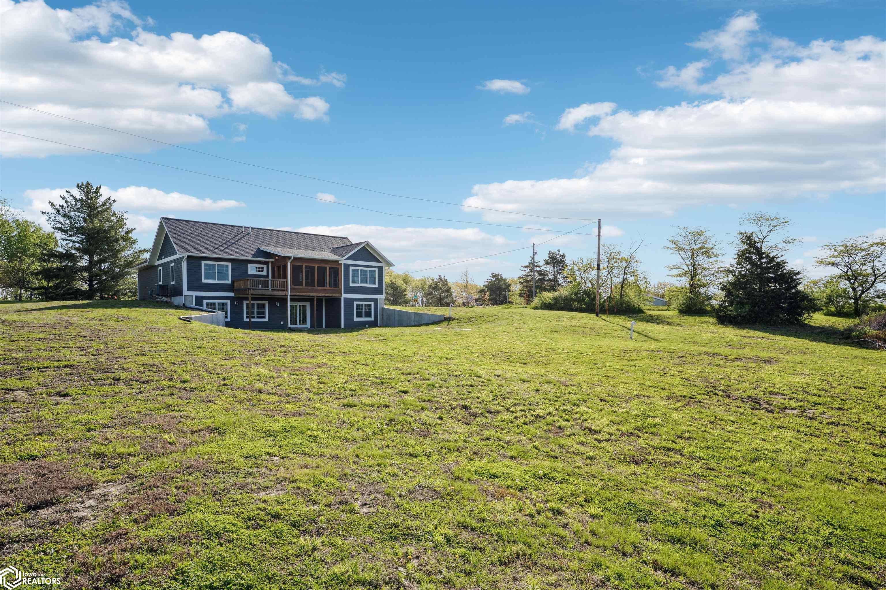 2230 S 32nd, Fairfield, Iowa image 36