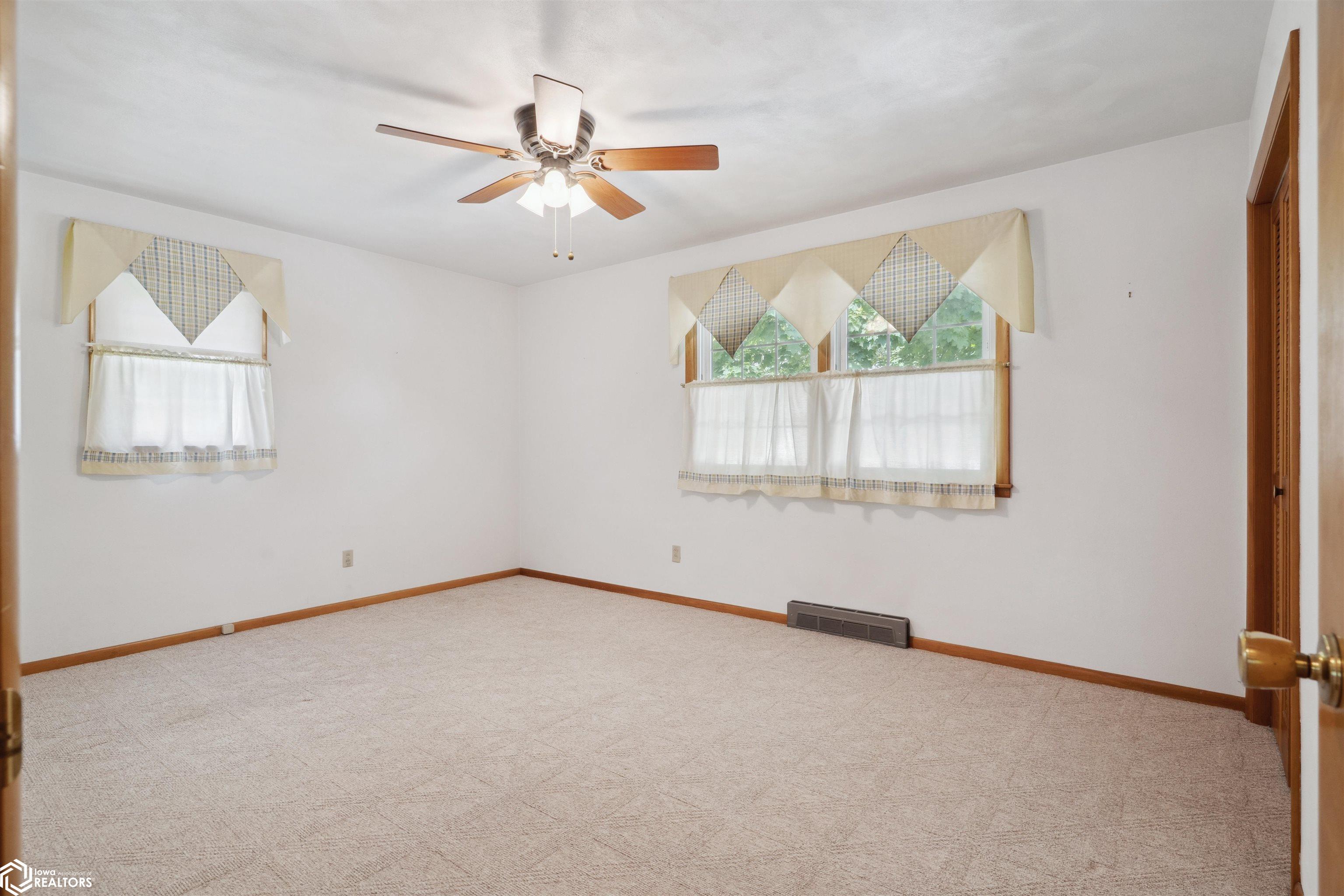 806 N Main St., Mount Pleasant, Iowa image 18
