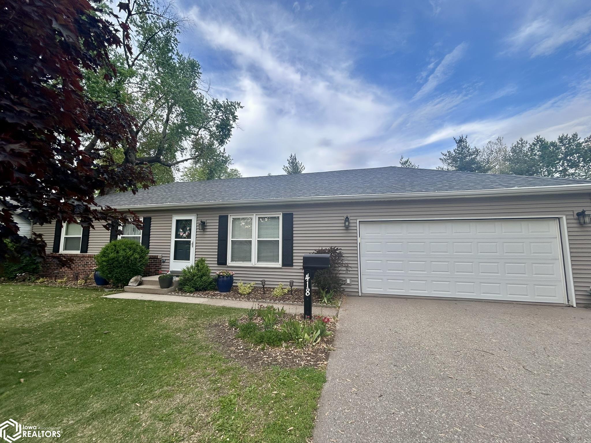 418 S 2nd Street, Wapello, Iowa image 1