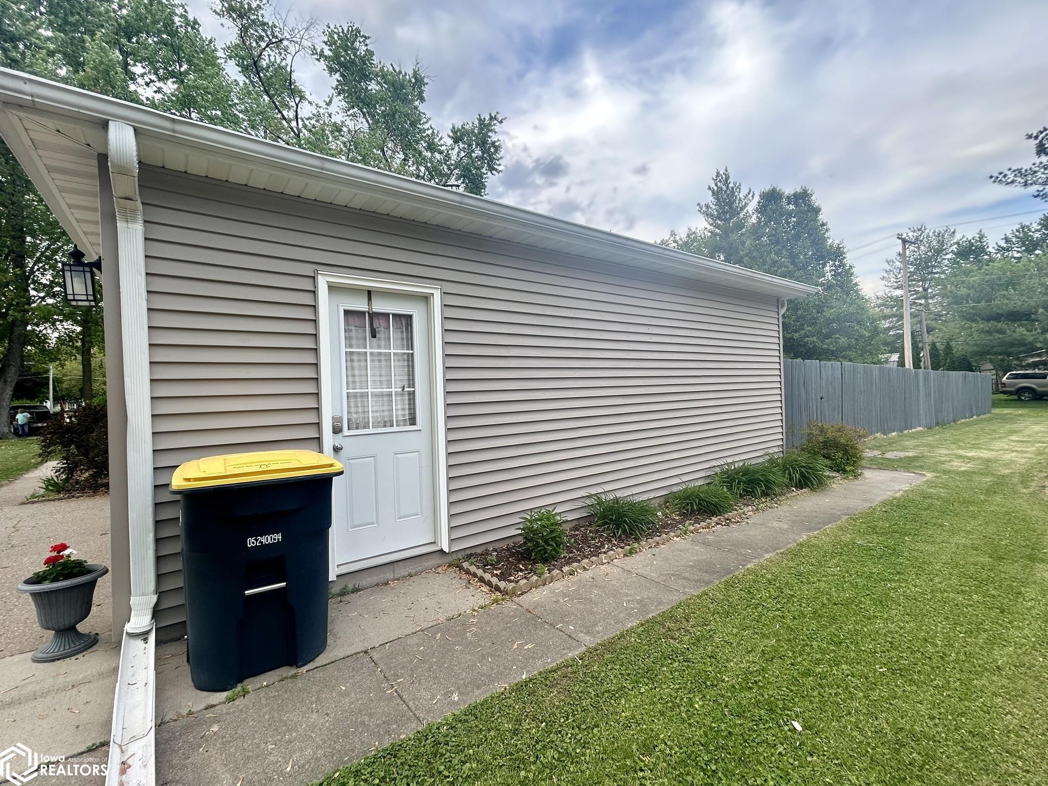 418 S 2nd Street, Wapello, Iowa image 3