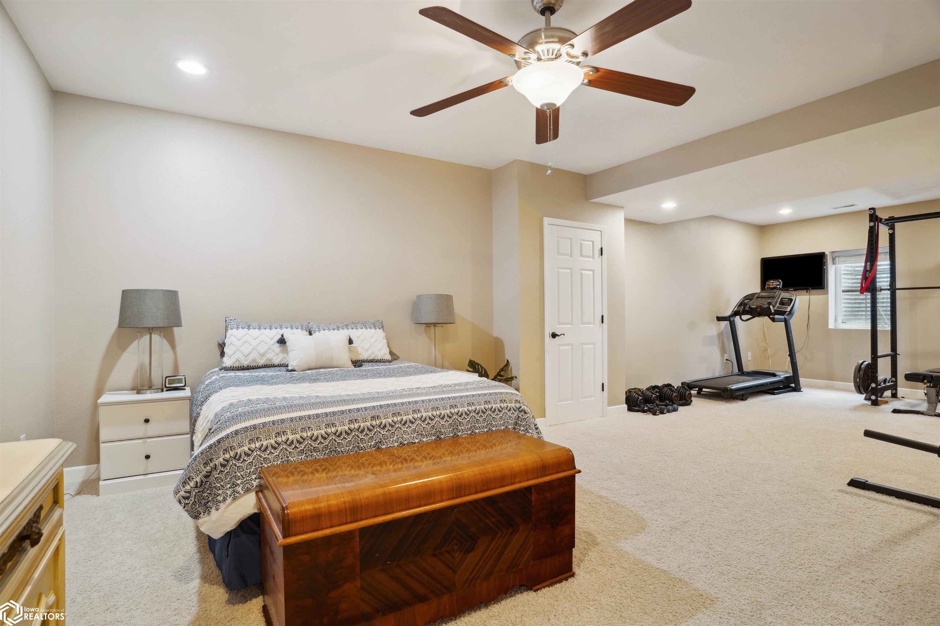 2603 Park Place, Burlington, Iowa image 30
