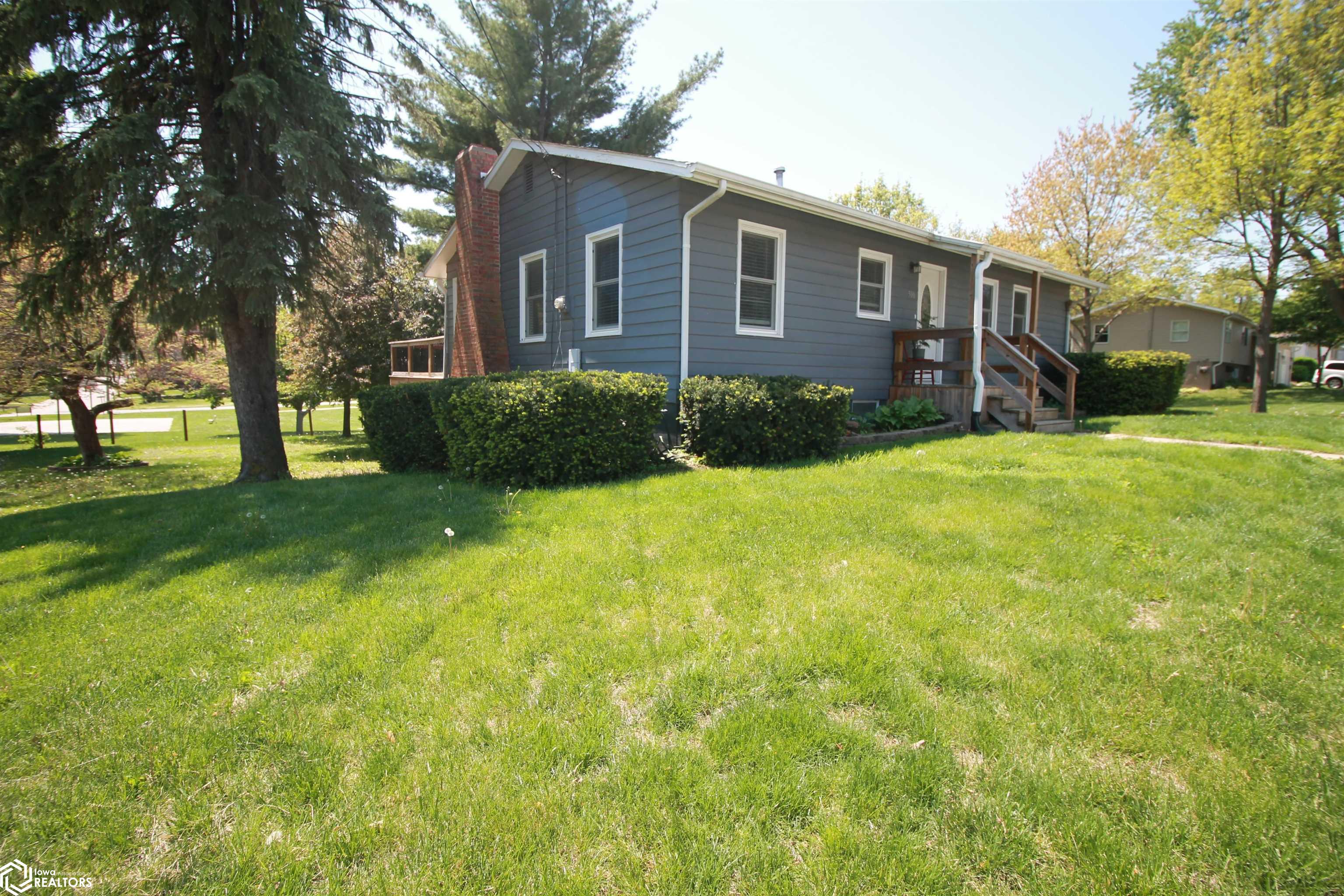 500 W Nishna Street, Clarinda, Iowa image 2