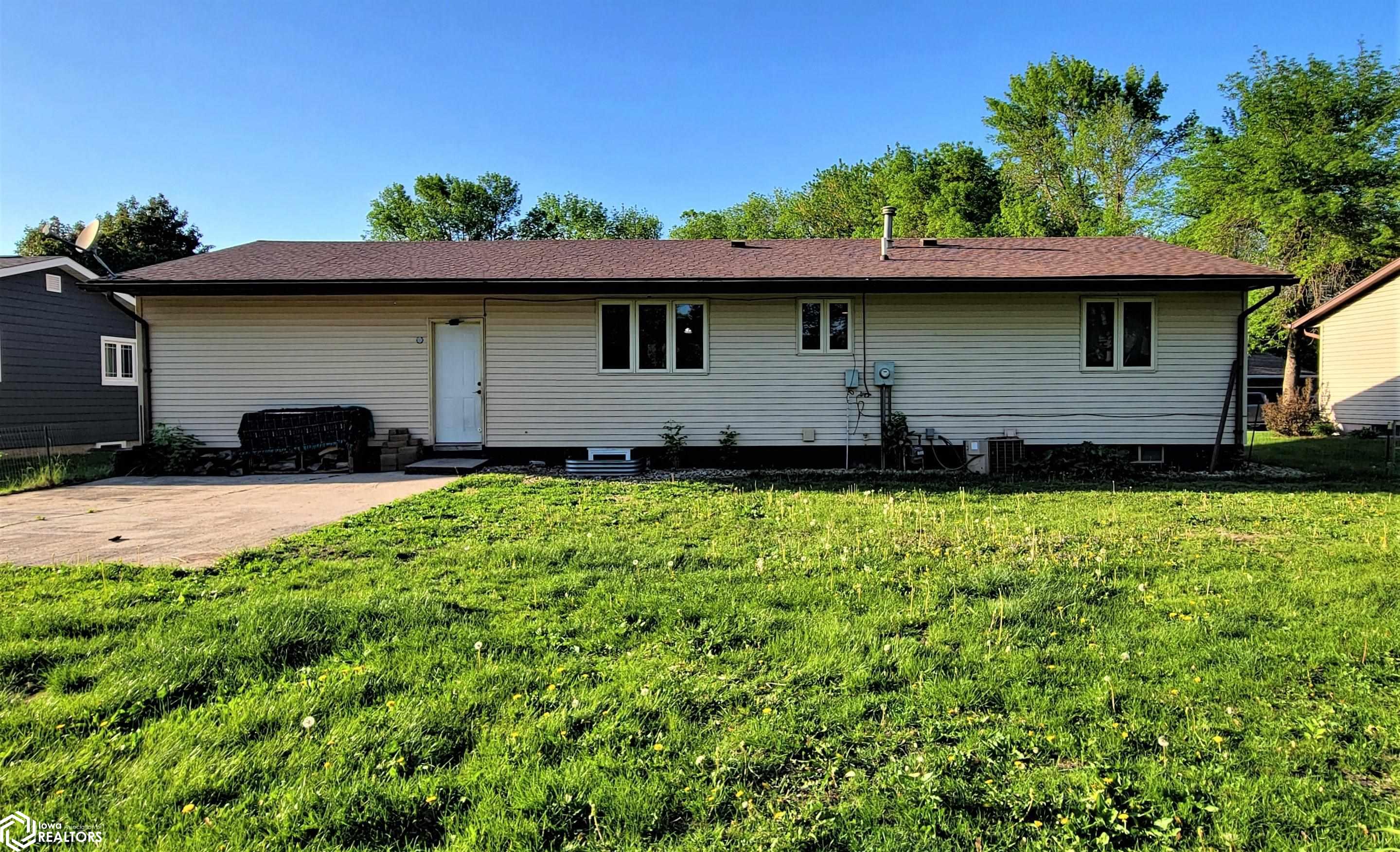 105 Briar Cove Road, Algona, Iowa image 2