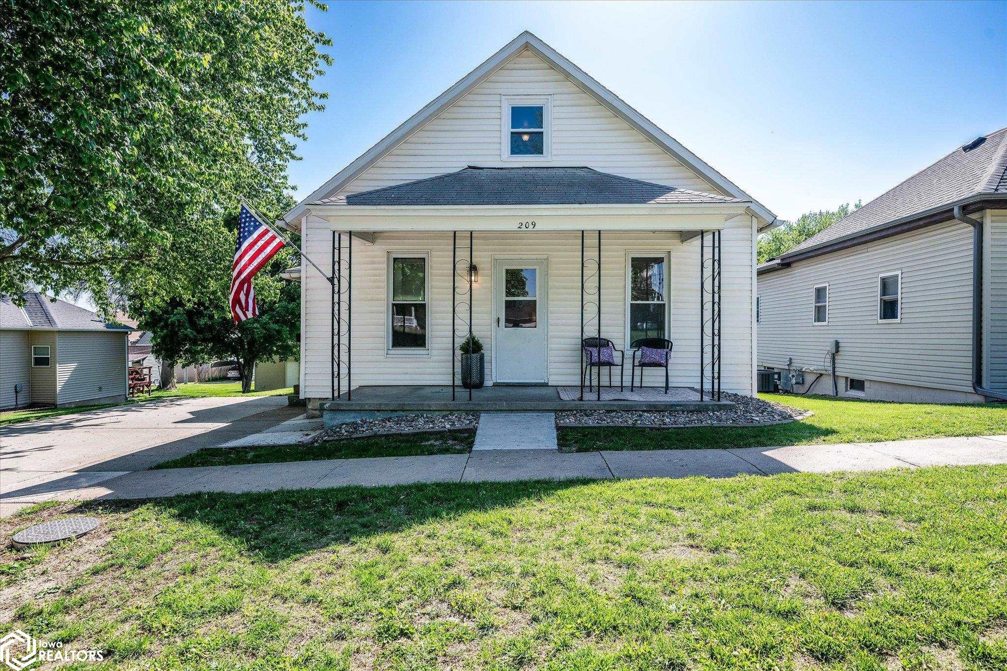 209 2nd Street, Neola, Iowa image 1