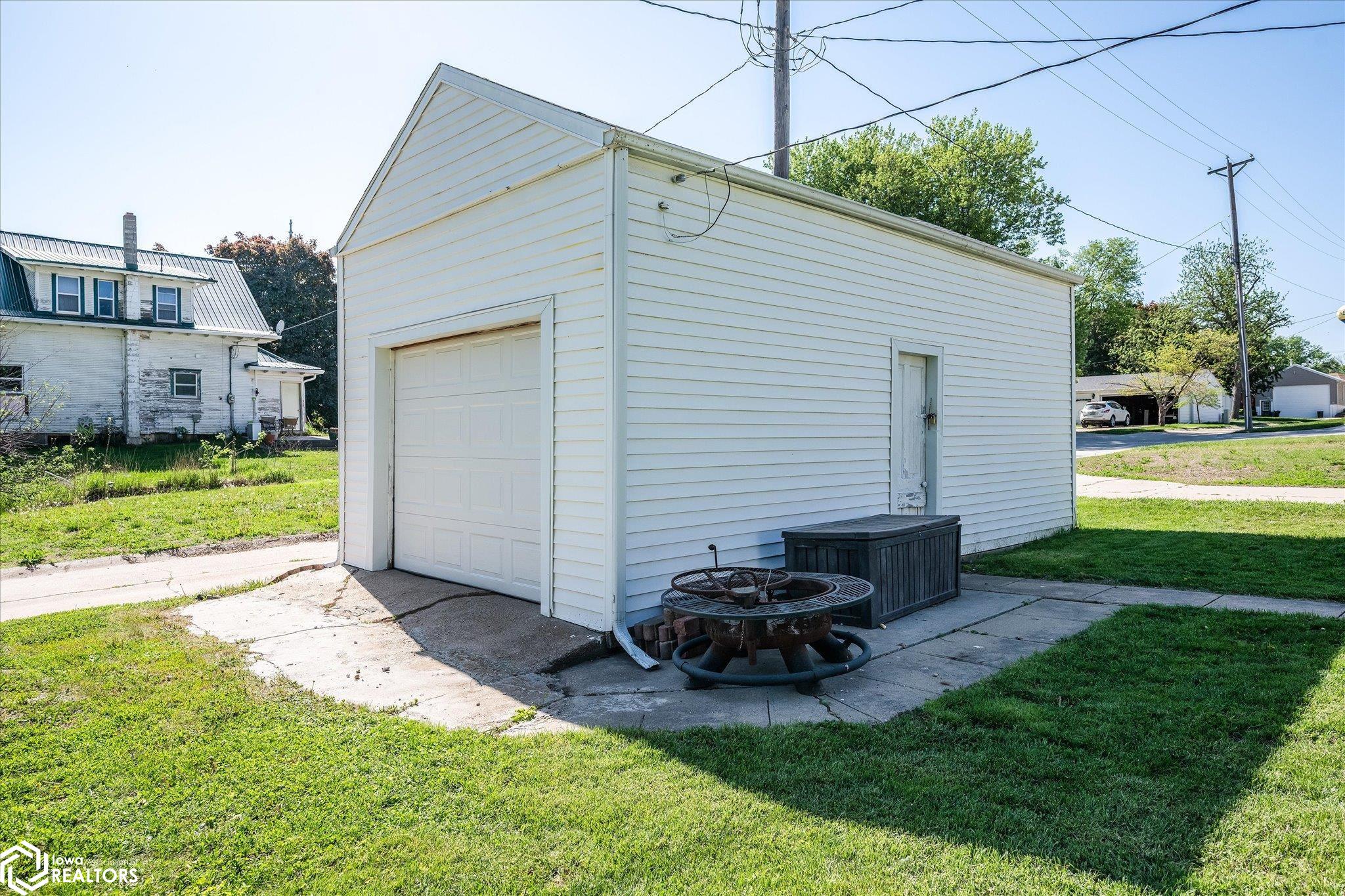 209 2nd Street, Neola, Iowa image 36