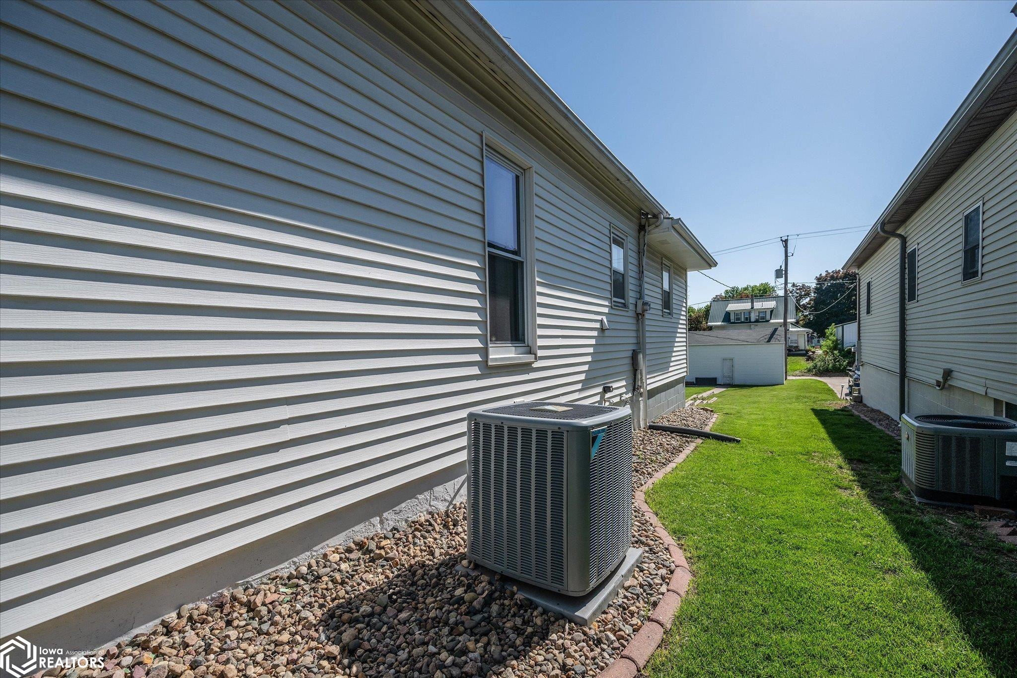 209 2nd Street, Neola, Iowa image 39
