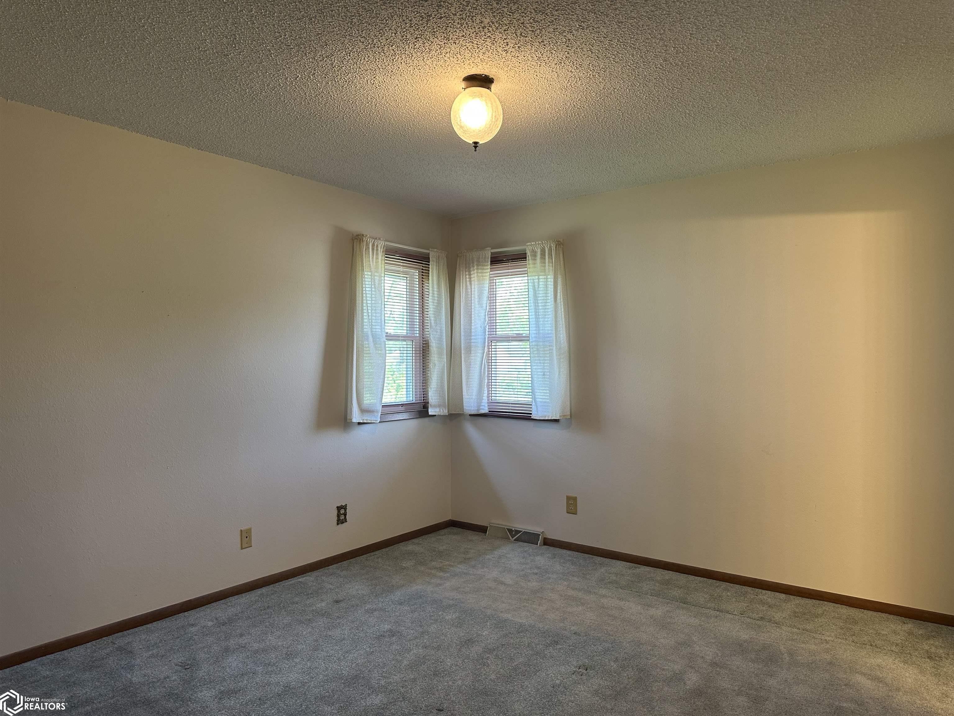 431 S 7th Street, Chariton, Iowa image 23