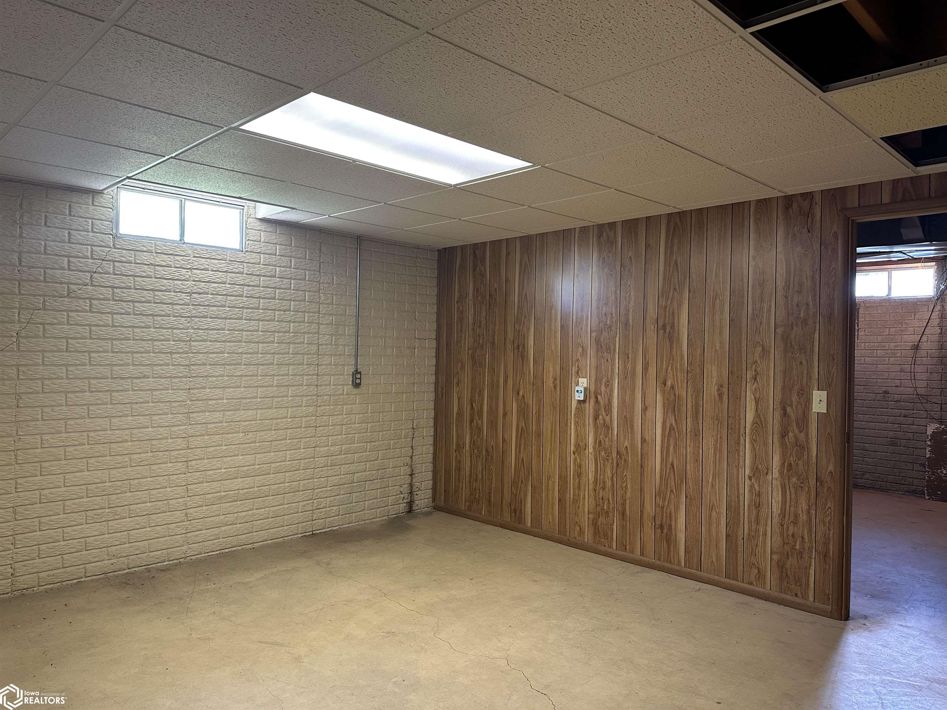 431 S 7th Street, Chariton, Iowa image 28