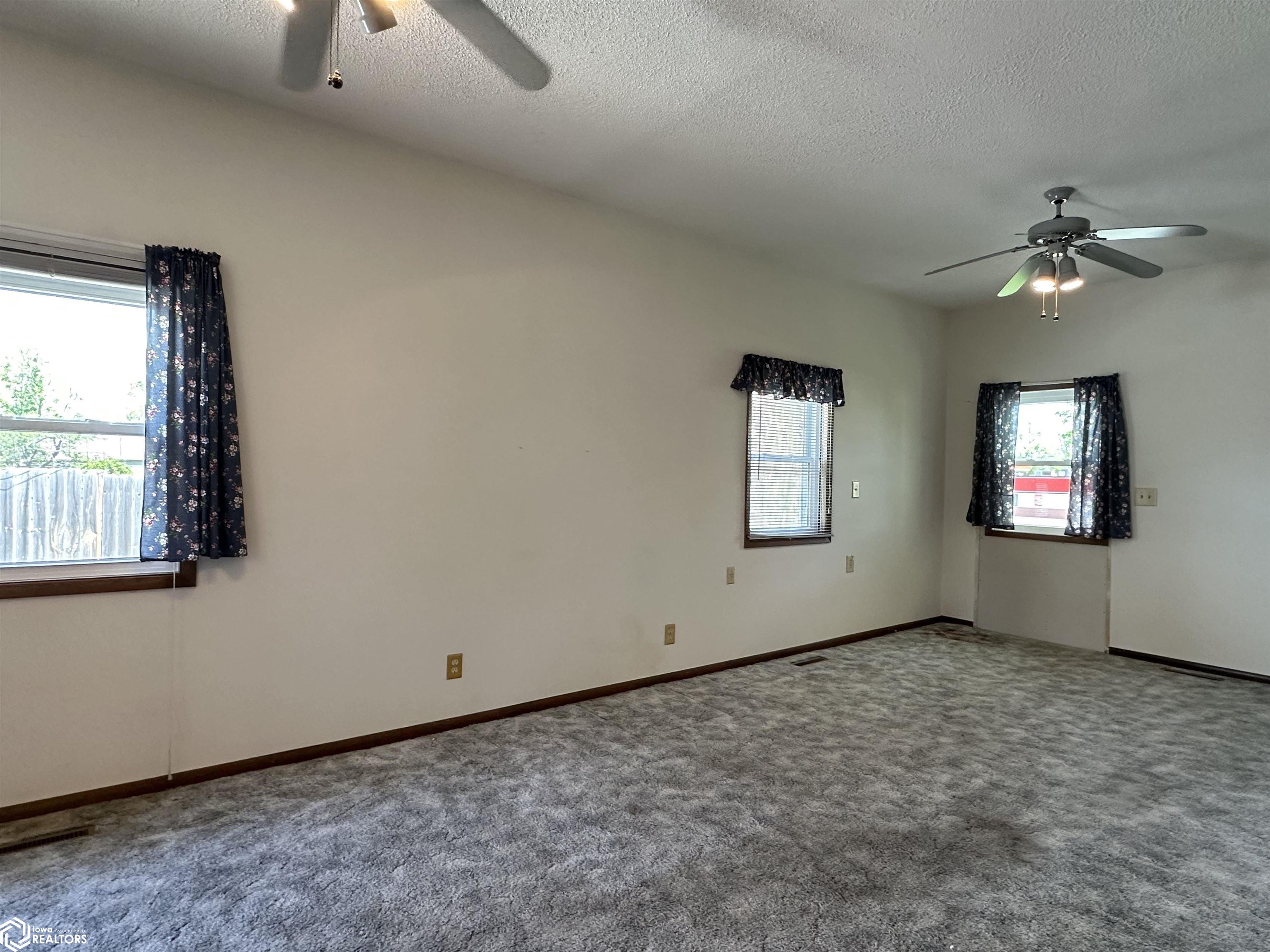 431 S 7th Street, Chariton, Iowa image 8