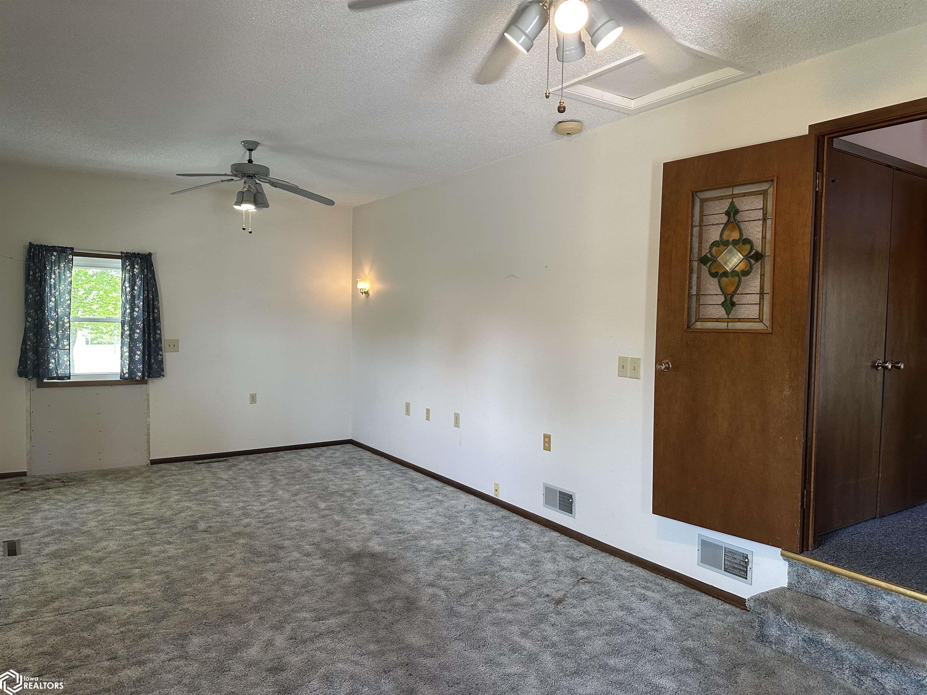 431 S 7th Street, Chariton, Iowa image 9