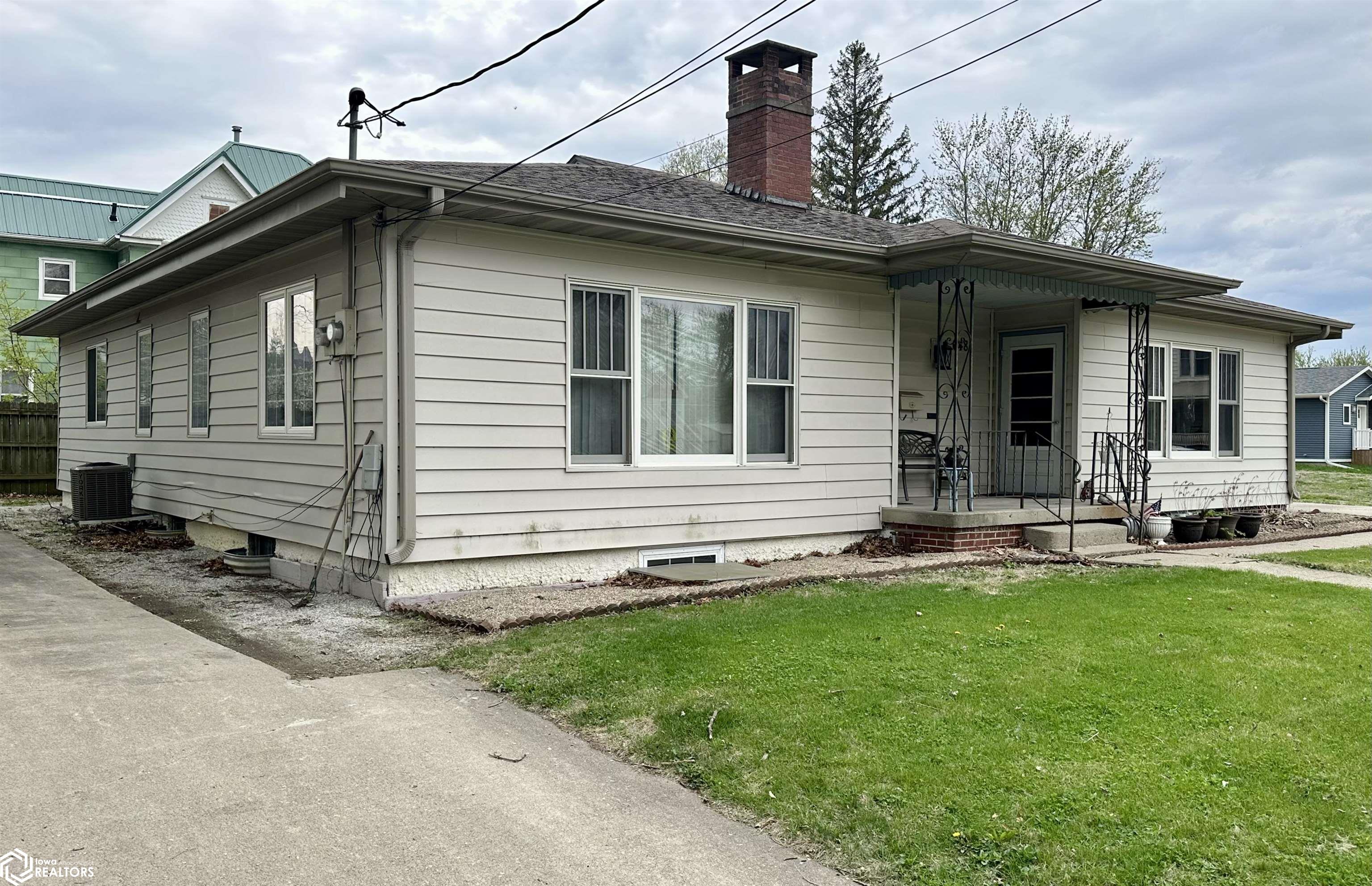 646 And 648 Osage Avenue, Chariton, Iowa image 3