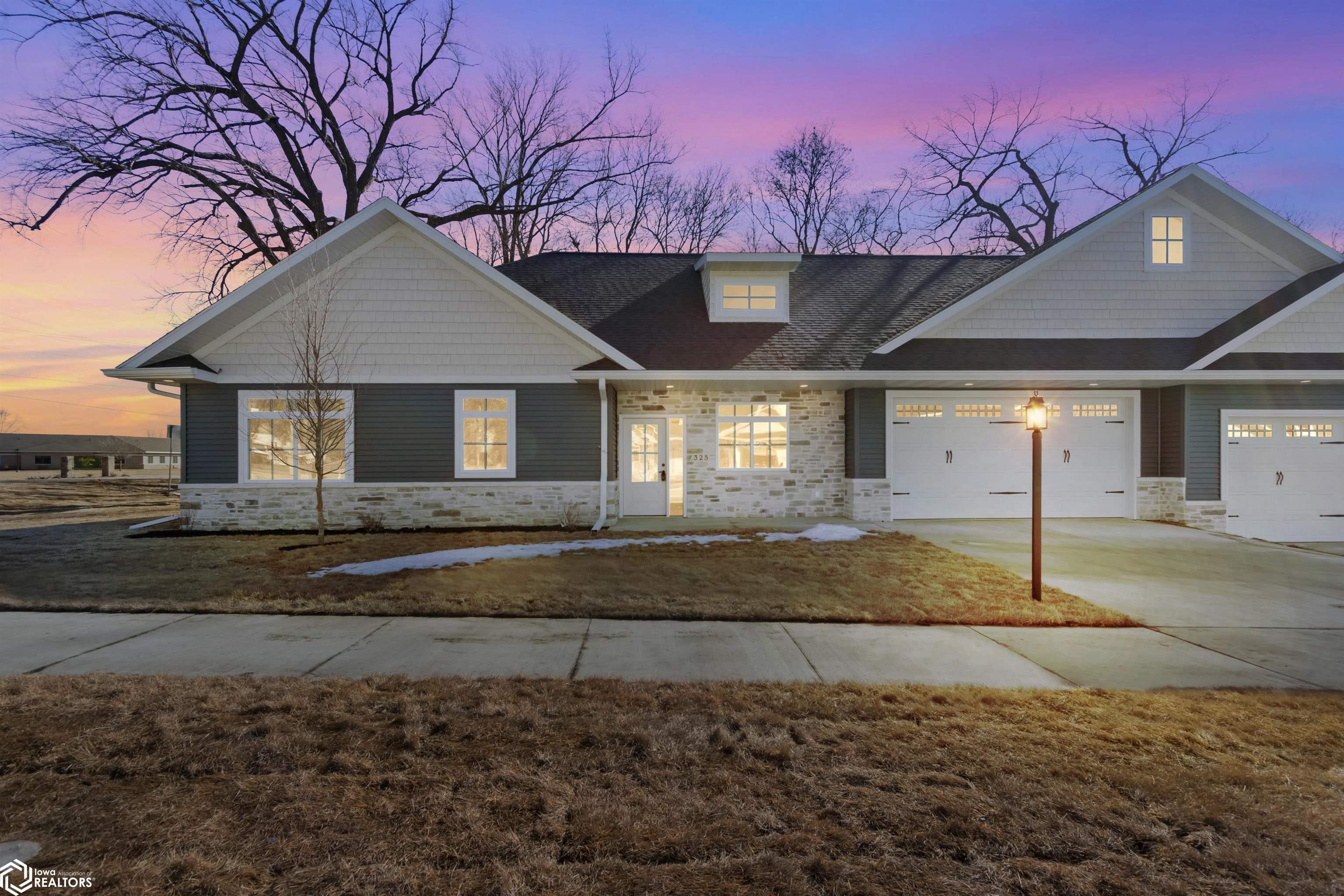 317 27th Pl S, Clear Lake, Iowa image 1