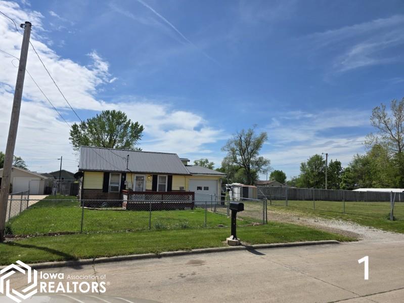 1208 Burns Ave, Ottumwa, Iowa image 1