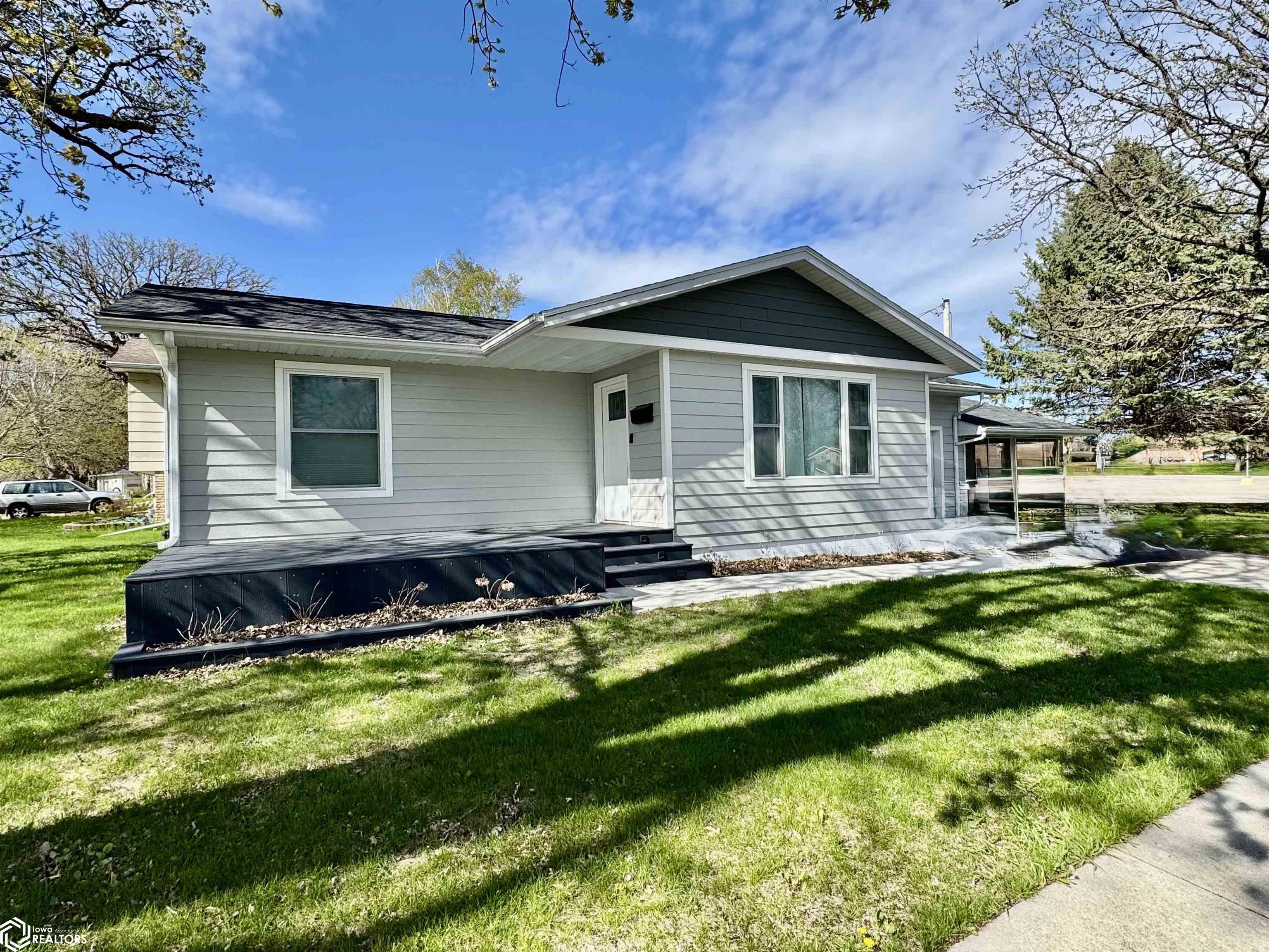 200 N 15th St, Clear Lake, Iowa image 2