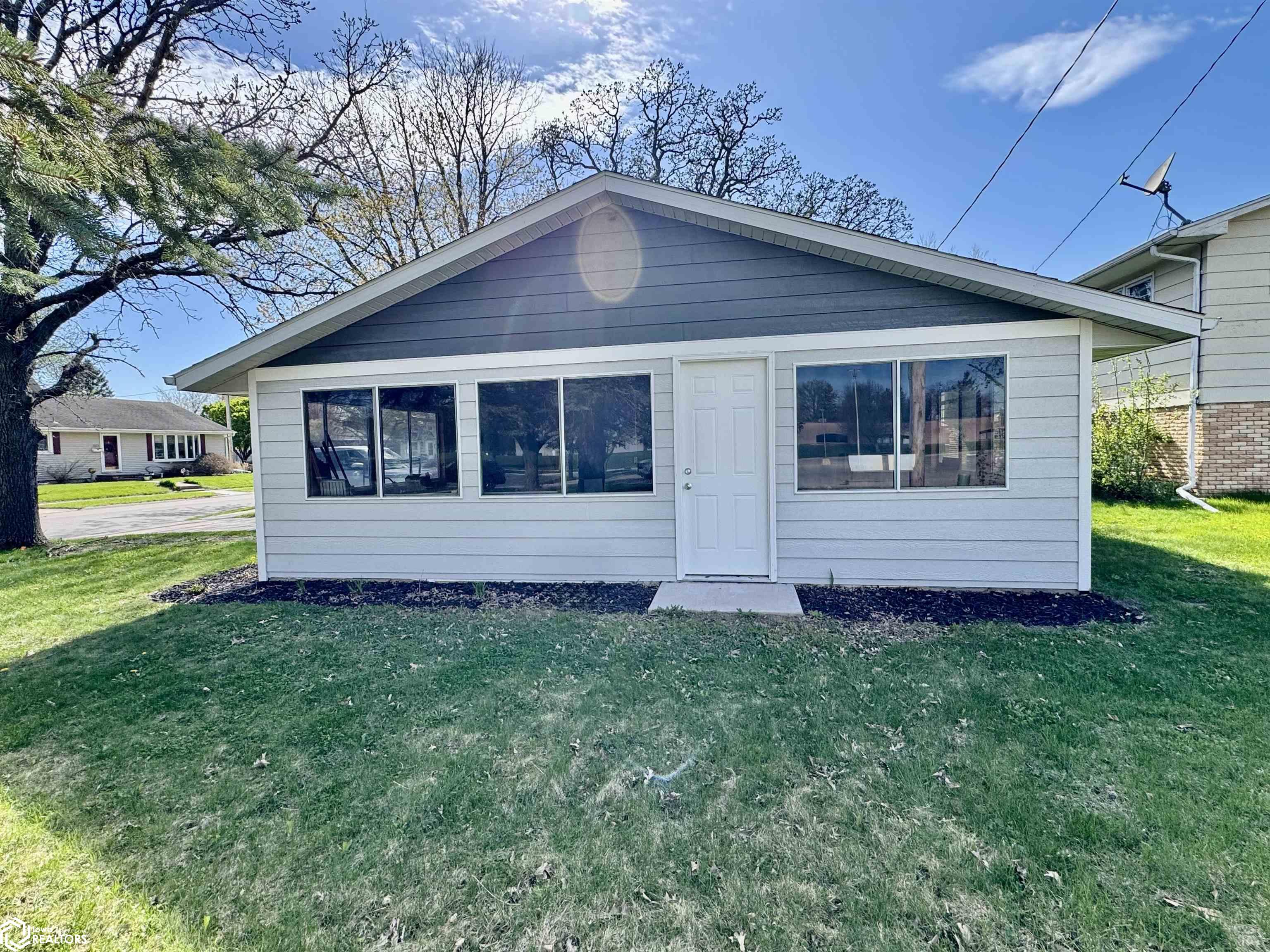 200 N 15th St, Clear Lake, Iowa image 5