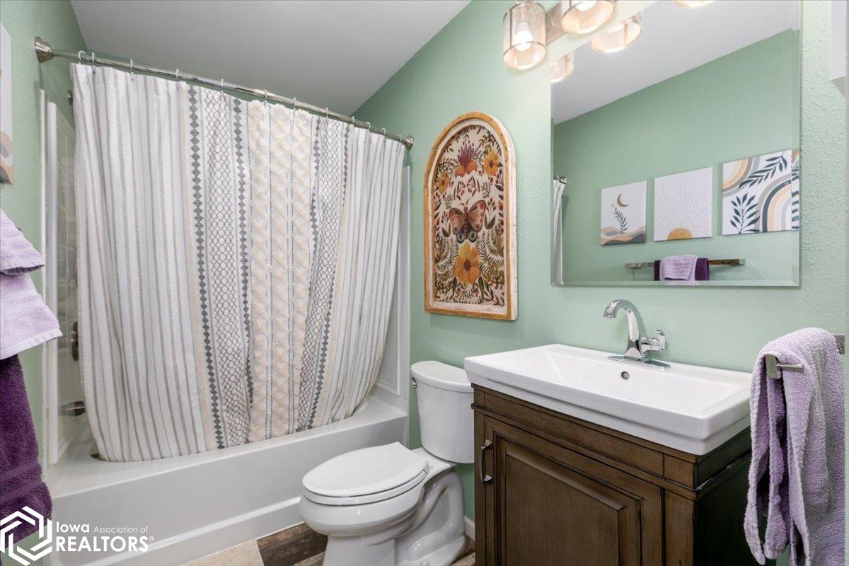 1326 Davis Avenue, Grinnell, Iowa image 12