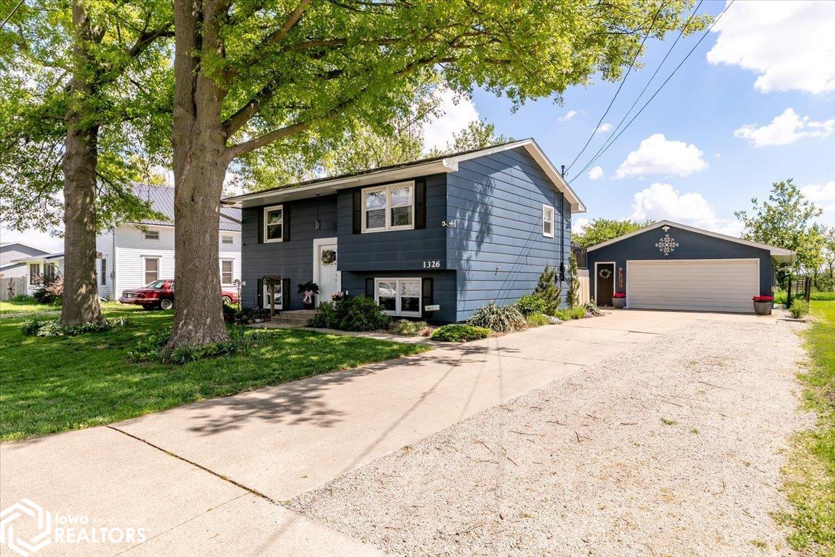 1326 Davis Avenue, Grinnell, Iowa image 20