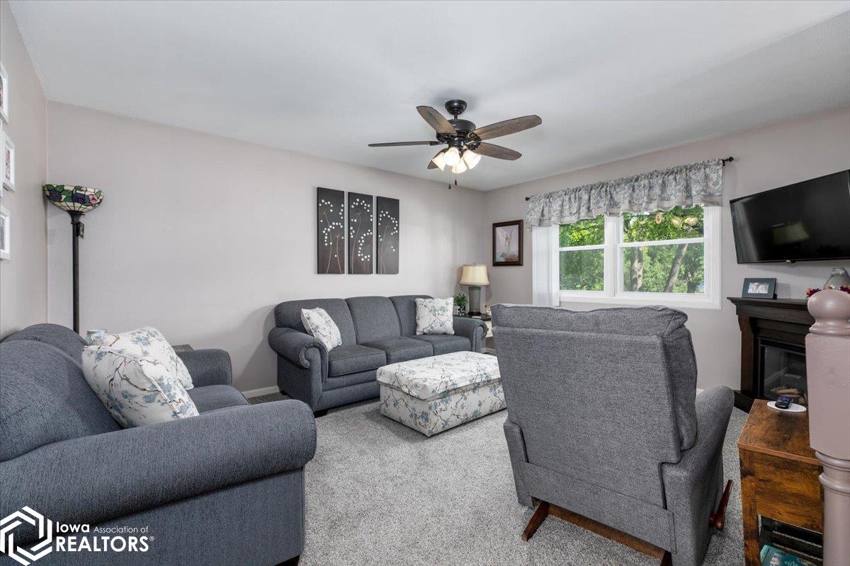 1326 Davis Avenue, Grinnell, Iowa image 7