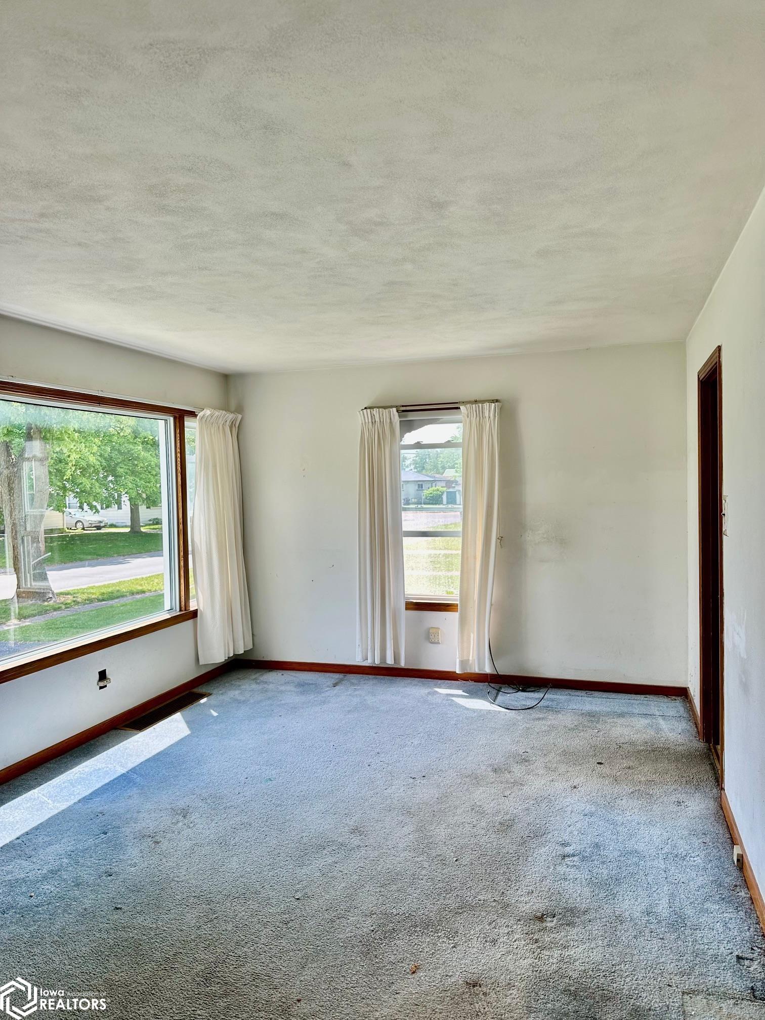 1605 S Garfield Avenue, Burlington, Iowa image 10