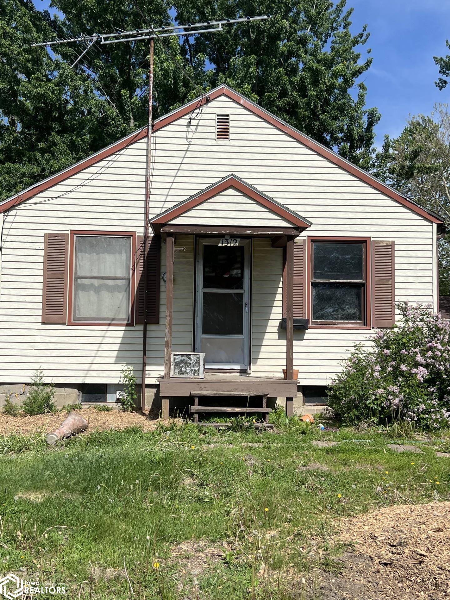 1312 South 1st, Oskaloosa, Iowa image 1
