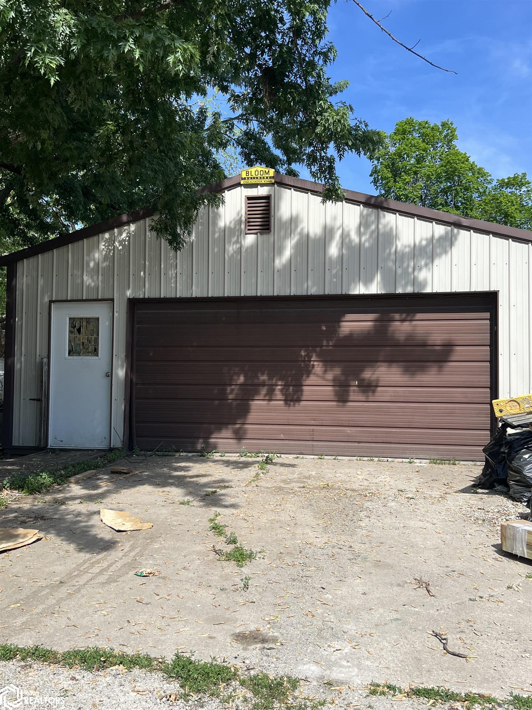 1312 South 1st, Oskaloosa, Iowa image 2