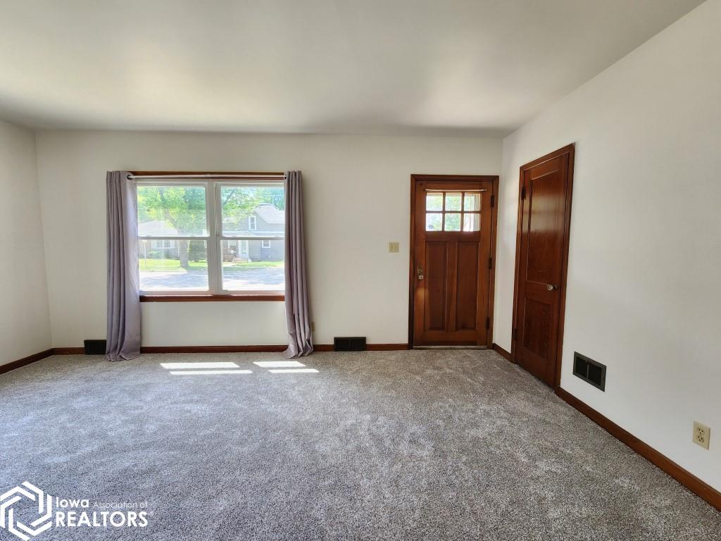 722 3rd Street, Mason City, Iowa image 4