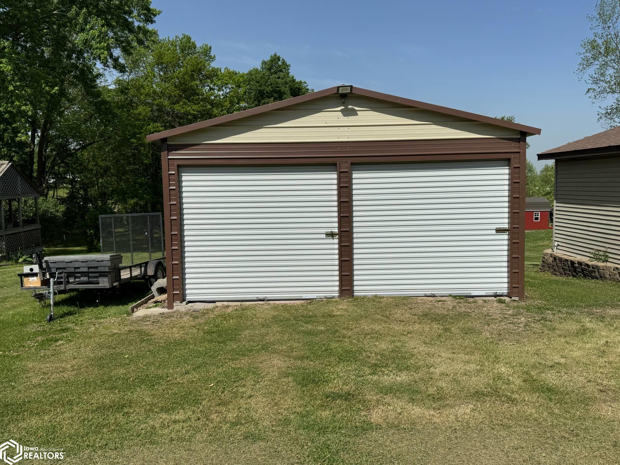 632 N 6th Street, Centerville, Iowa image 4